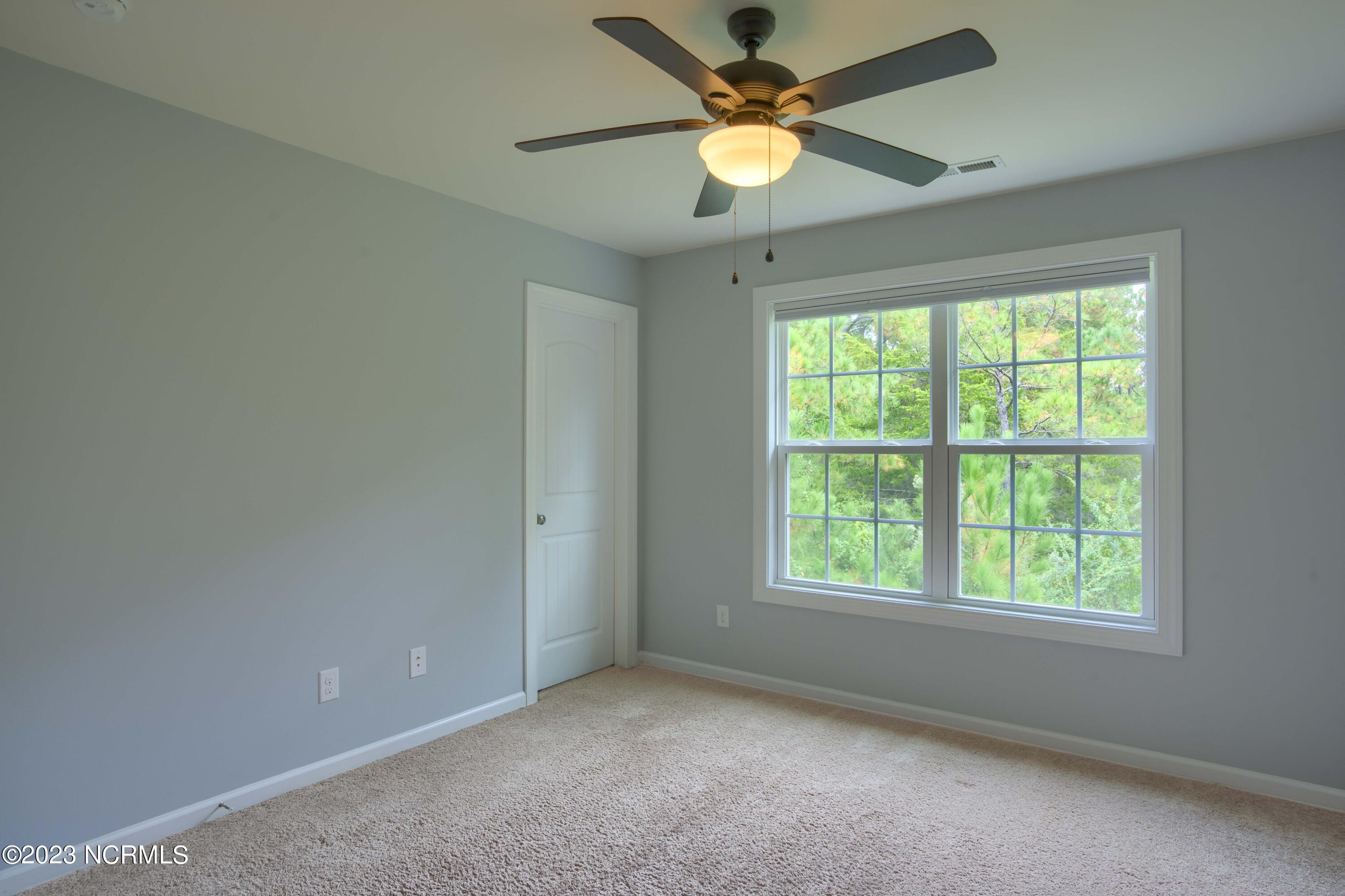 100545817 | Photo 23