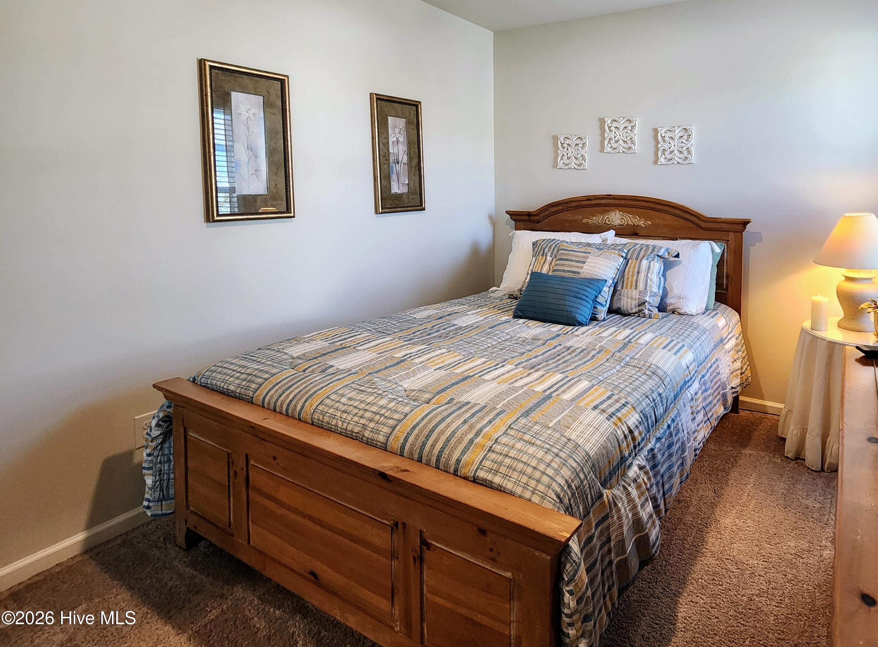 100568159 | Photo 18