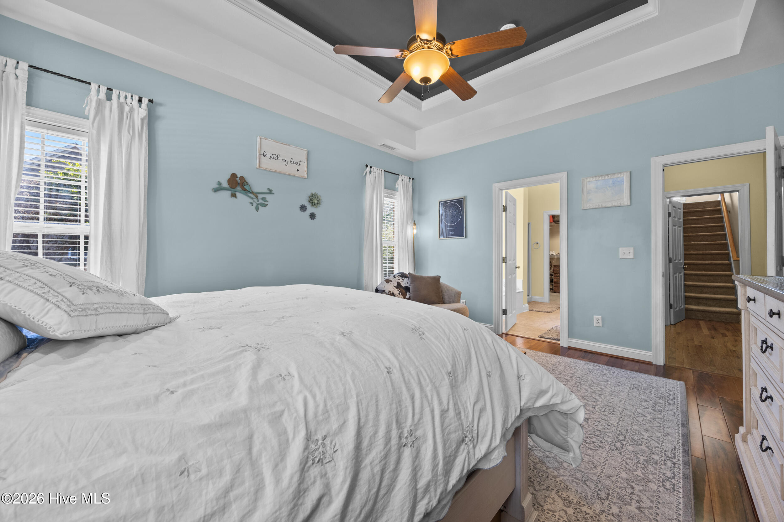 100550325 | Photo 38