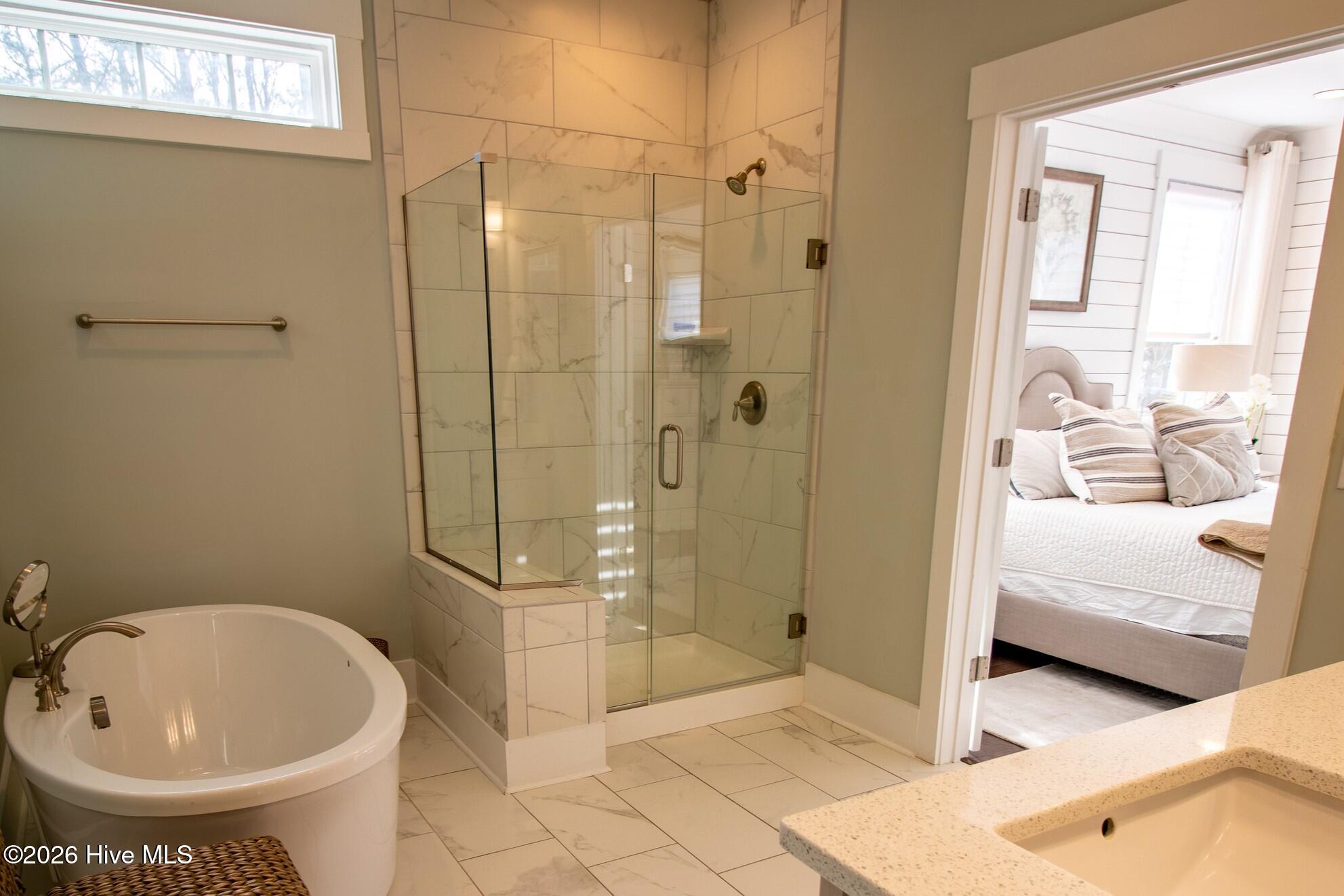 100552497 | Photo 27