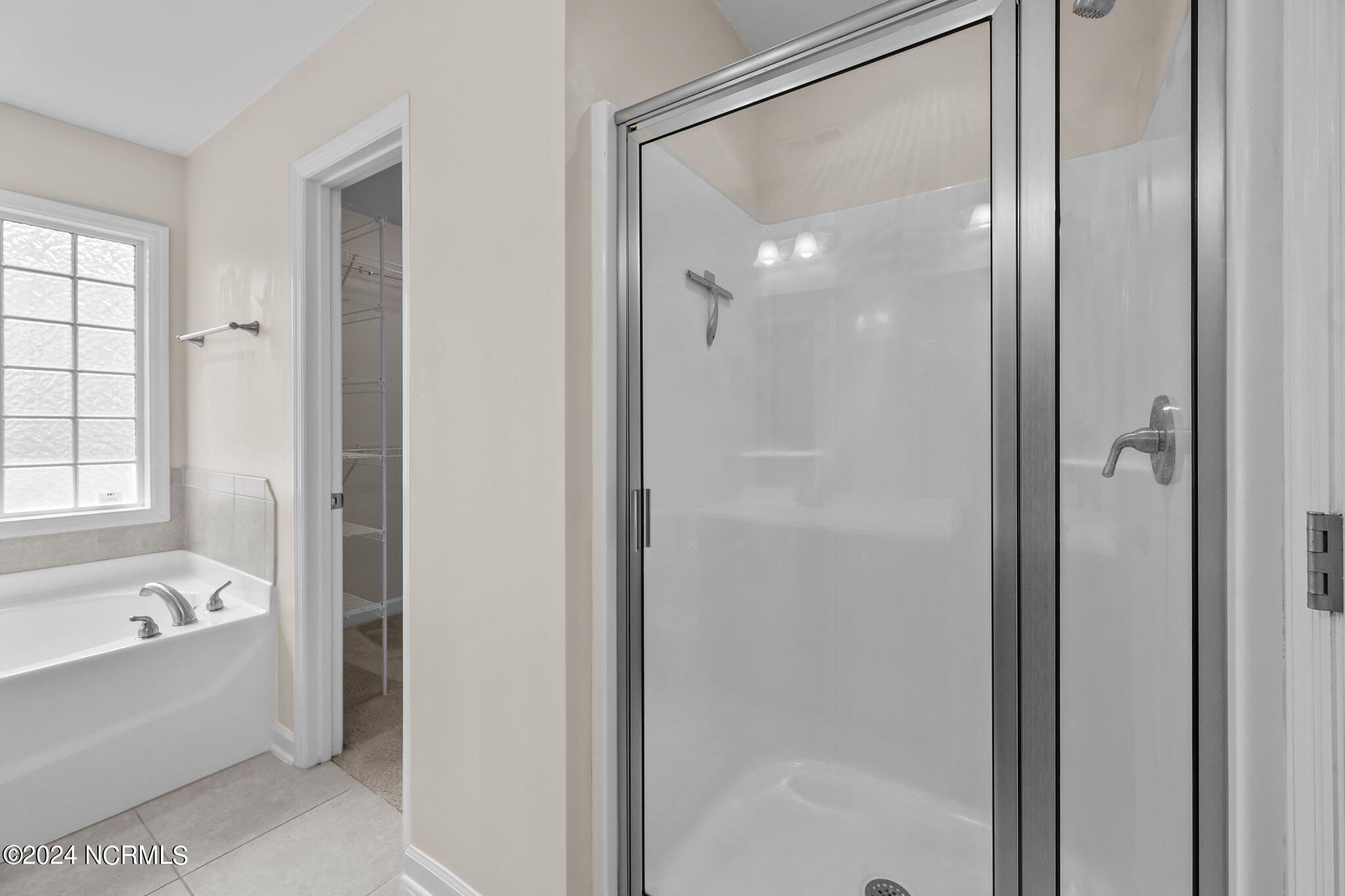 100549722 | Photo 25