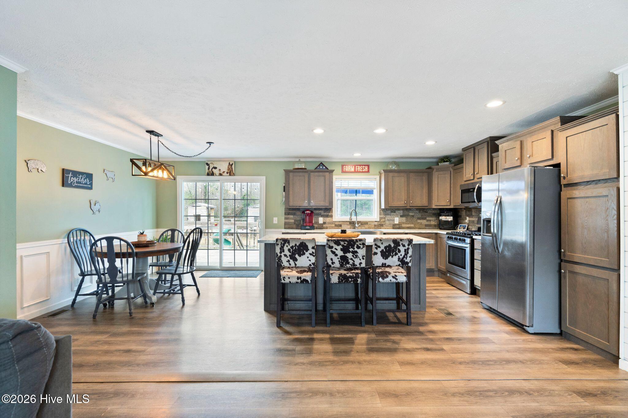 100559666 | Photo 14