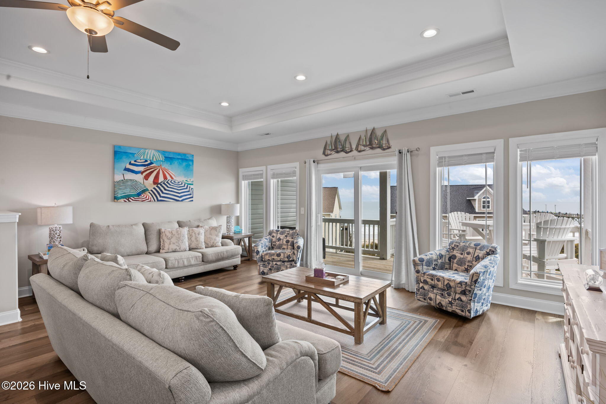 100565751 | Photo 27