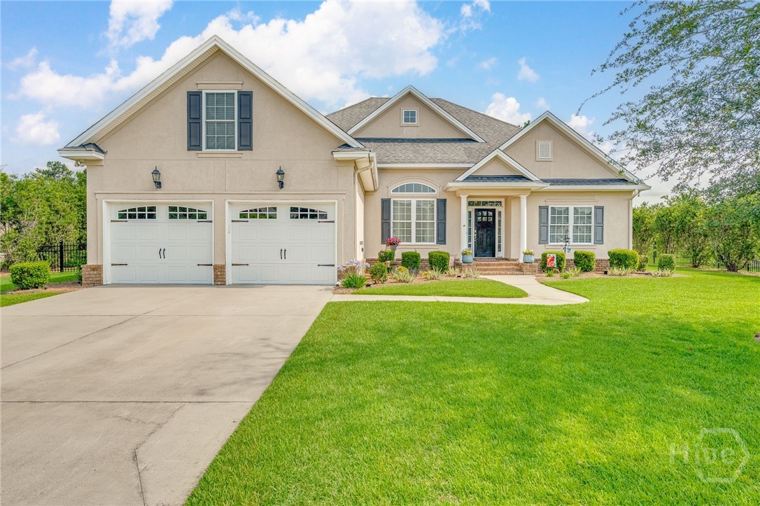 Property at 10 Bluegrass Lane