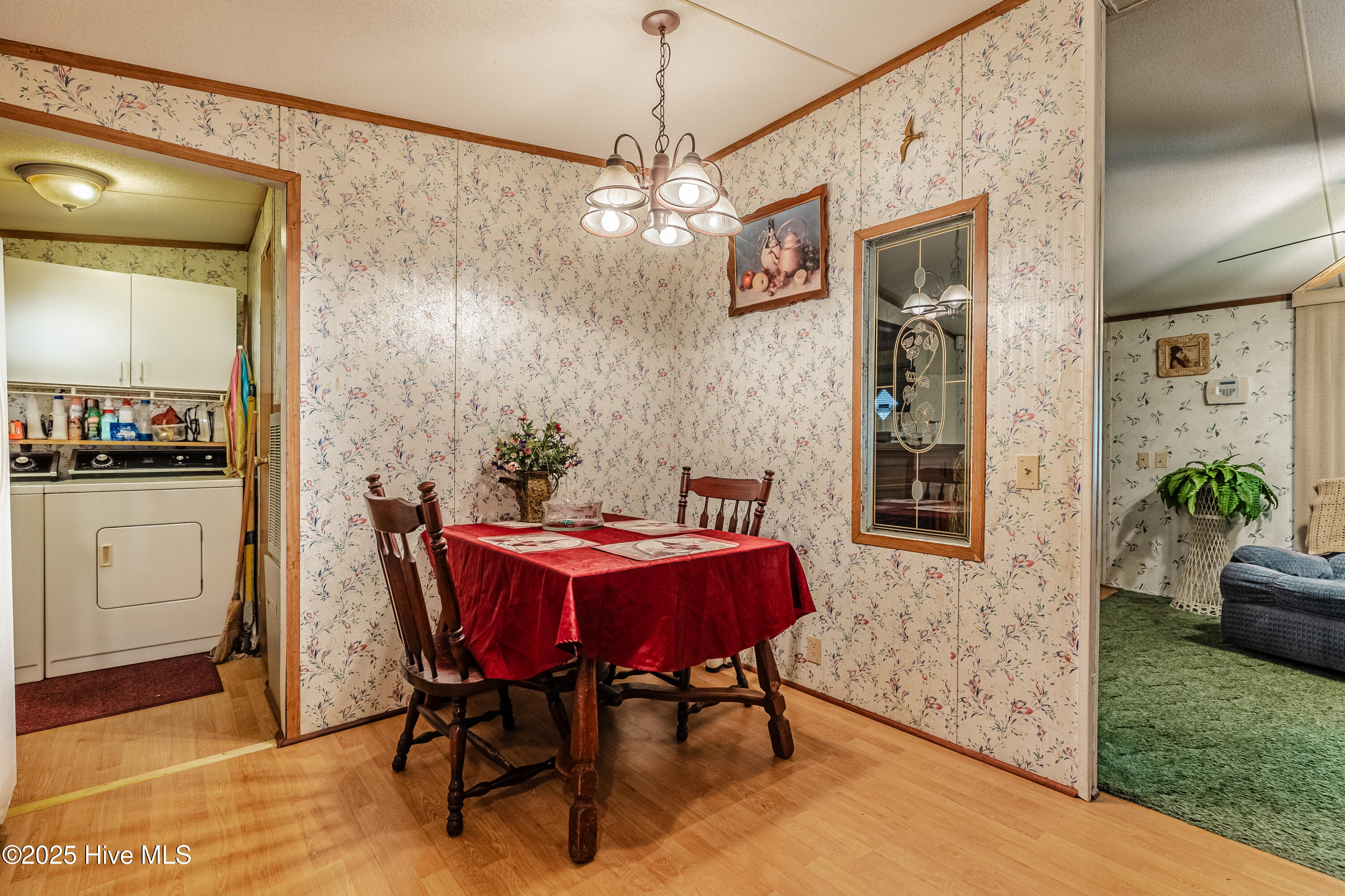 100543288 | Photo 22