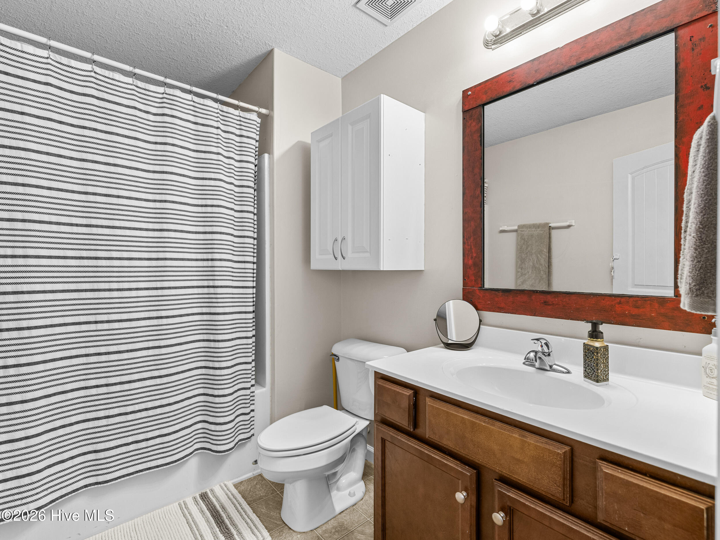 100558064 | Photo 22