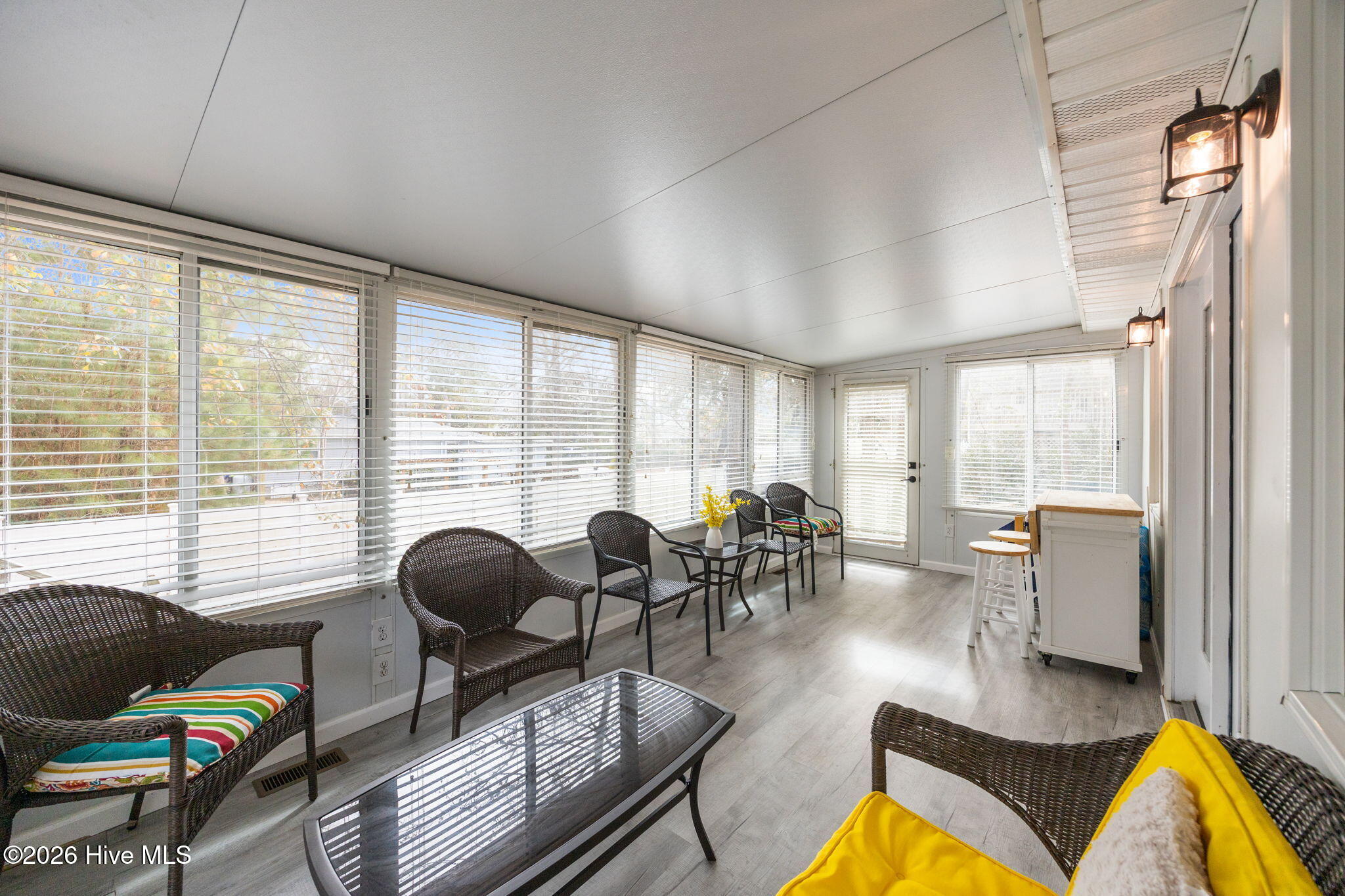 100547924 | Photo 33