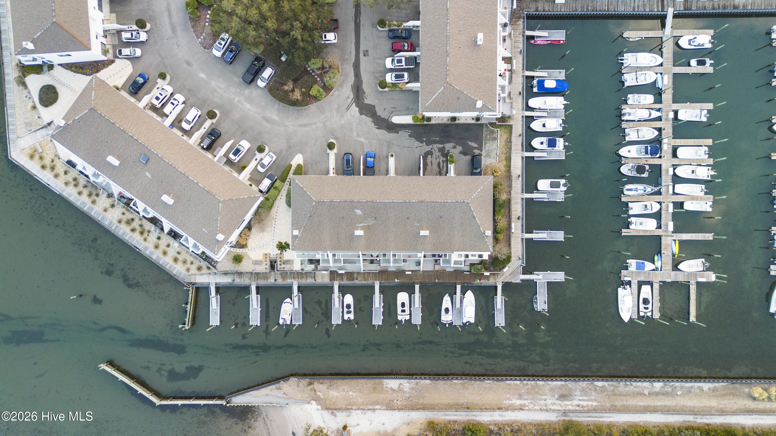 100553448 | Photo 55