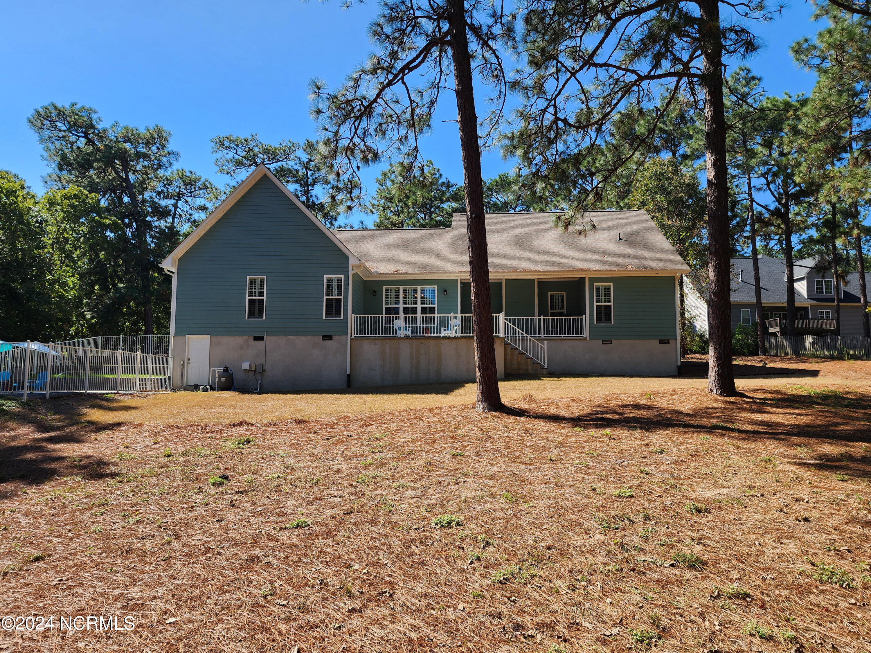 Exterior photo of 385 Central Drive, Southern Pines, NC 28387. MLS: 100586088