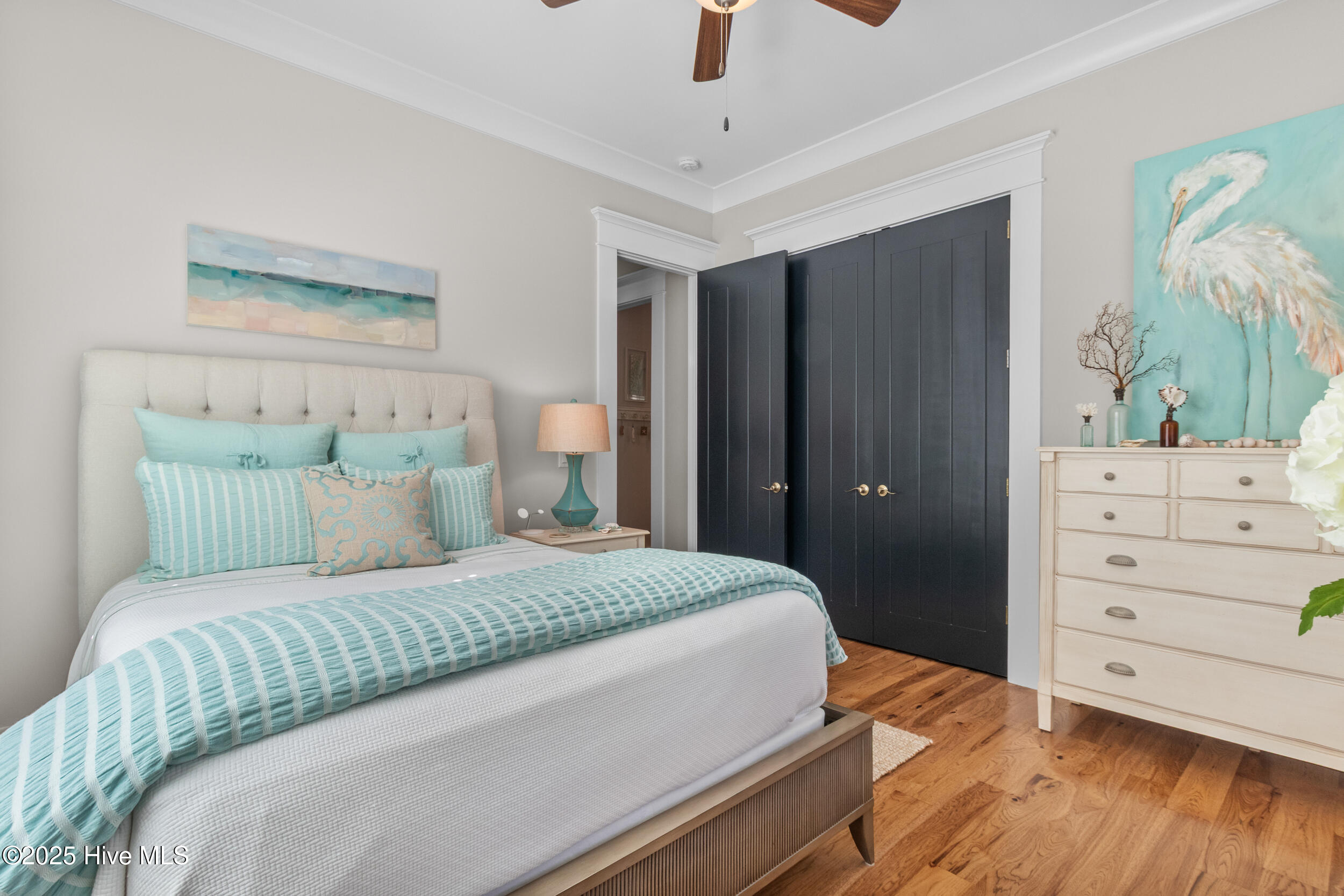 100537766 | Photo 24