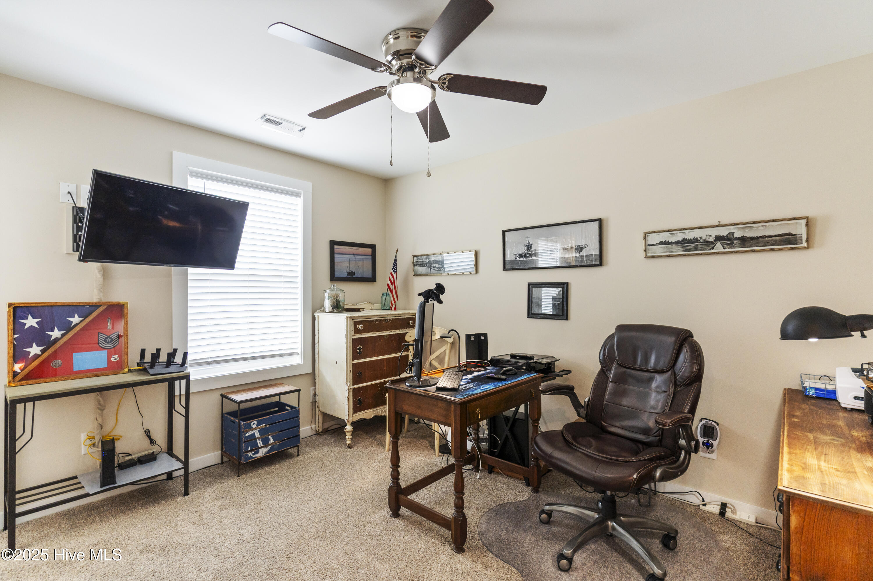 100505761 | Photo 36