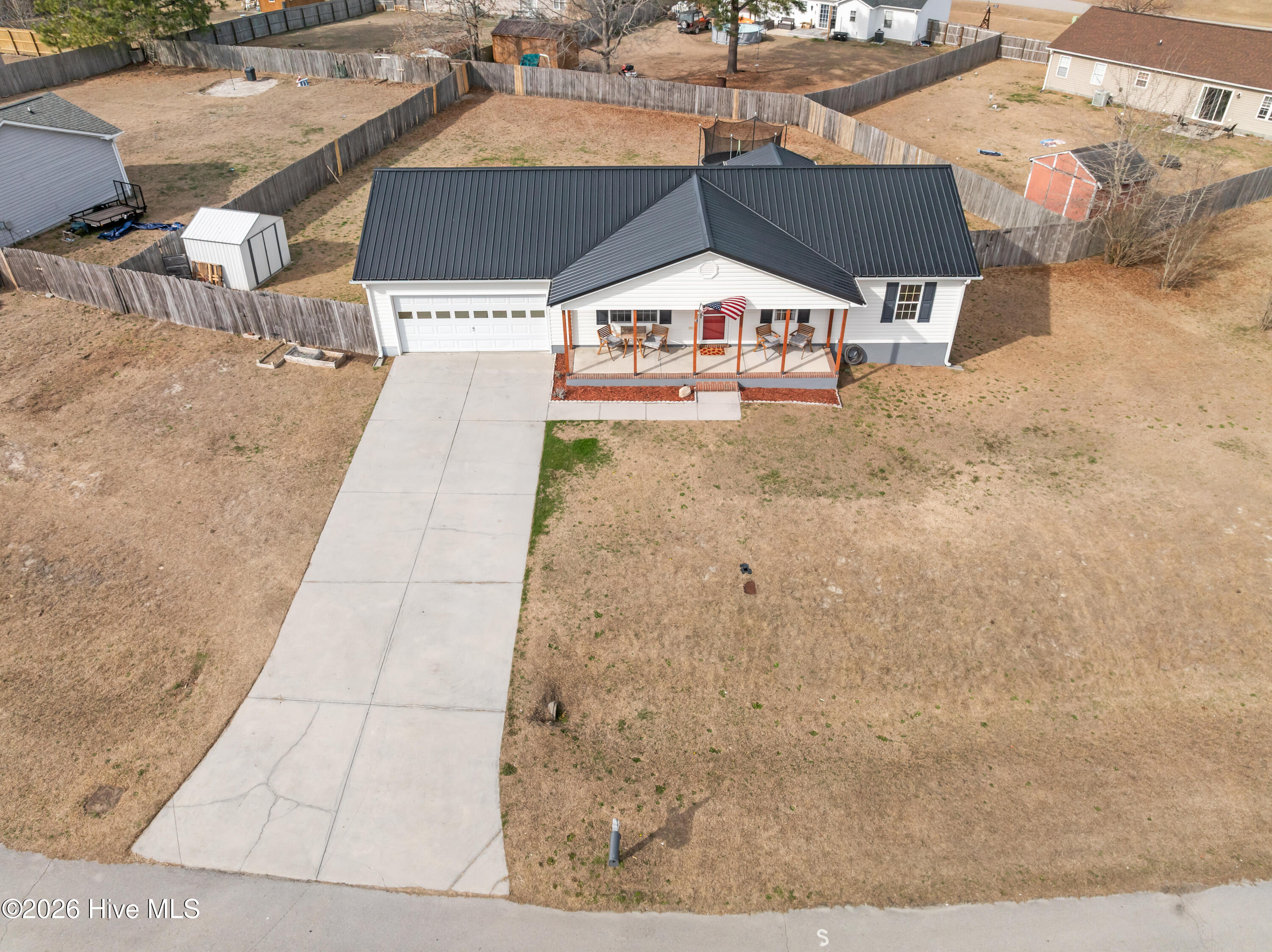 100556999 | Photo 42