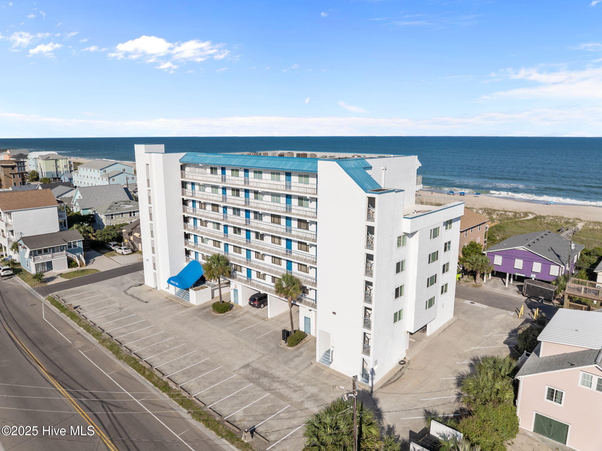 100570522 | Photo 37