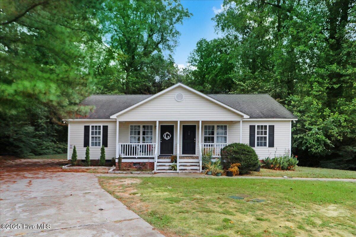 Homes for sale in Four Oaks, NC | 155 Creekside Dr, Four Oaks, NC 27524 | MLS# 100532795