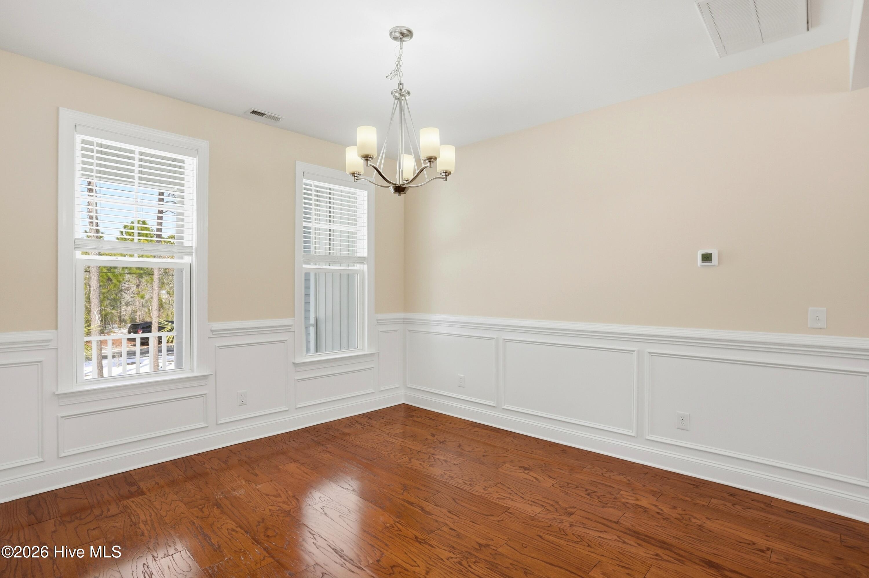 100552828 | Photo 13