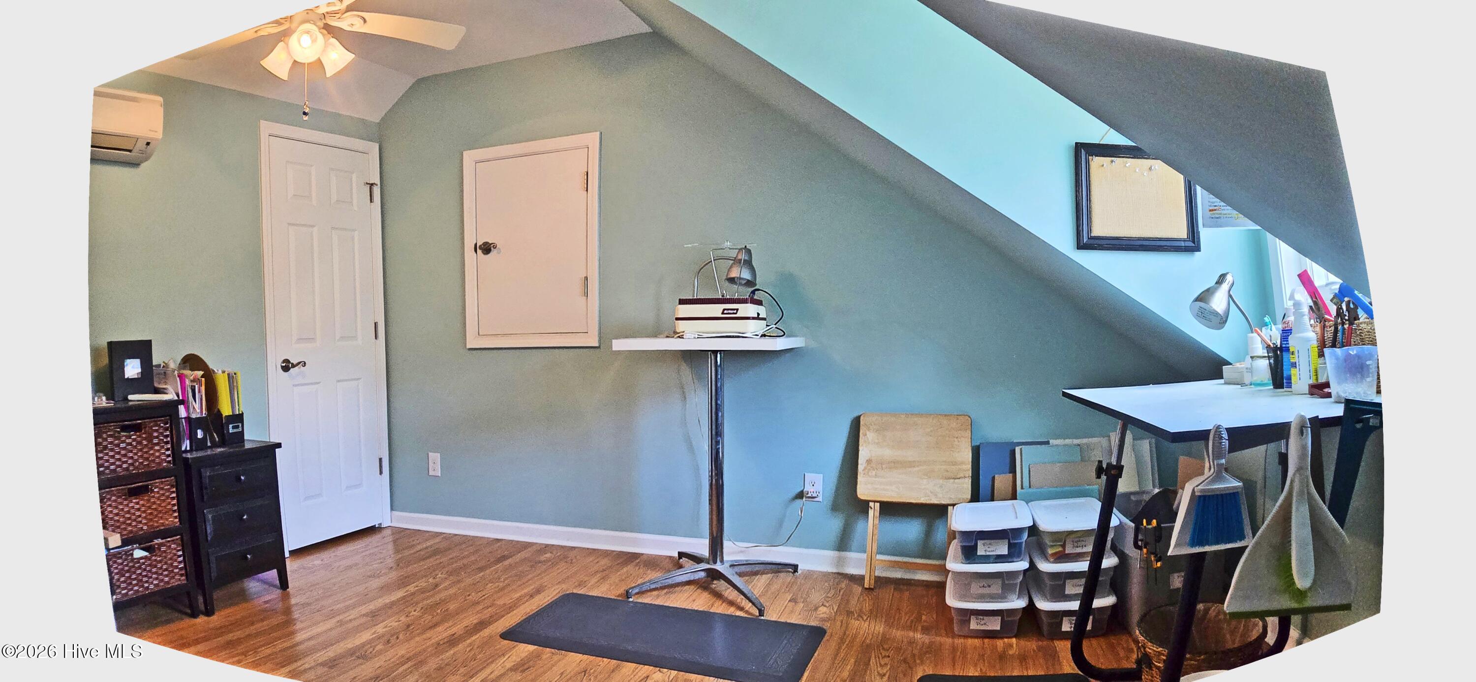 100565101 | Photo 19