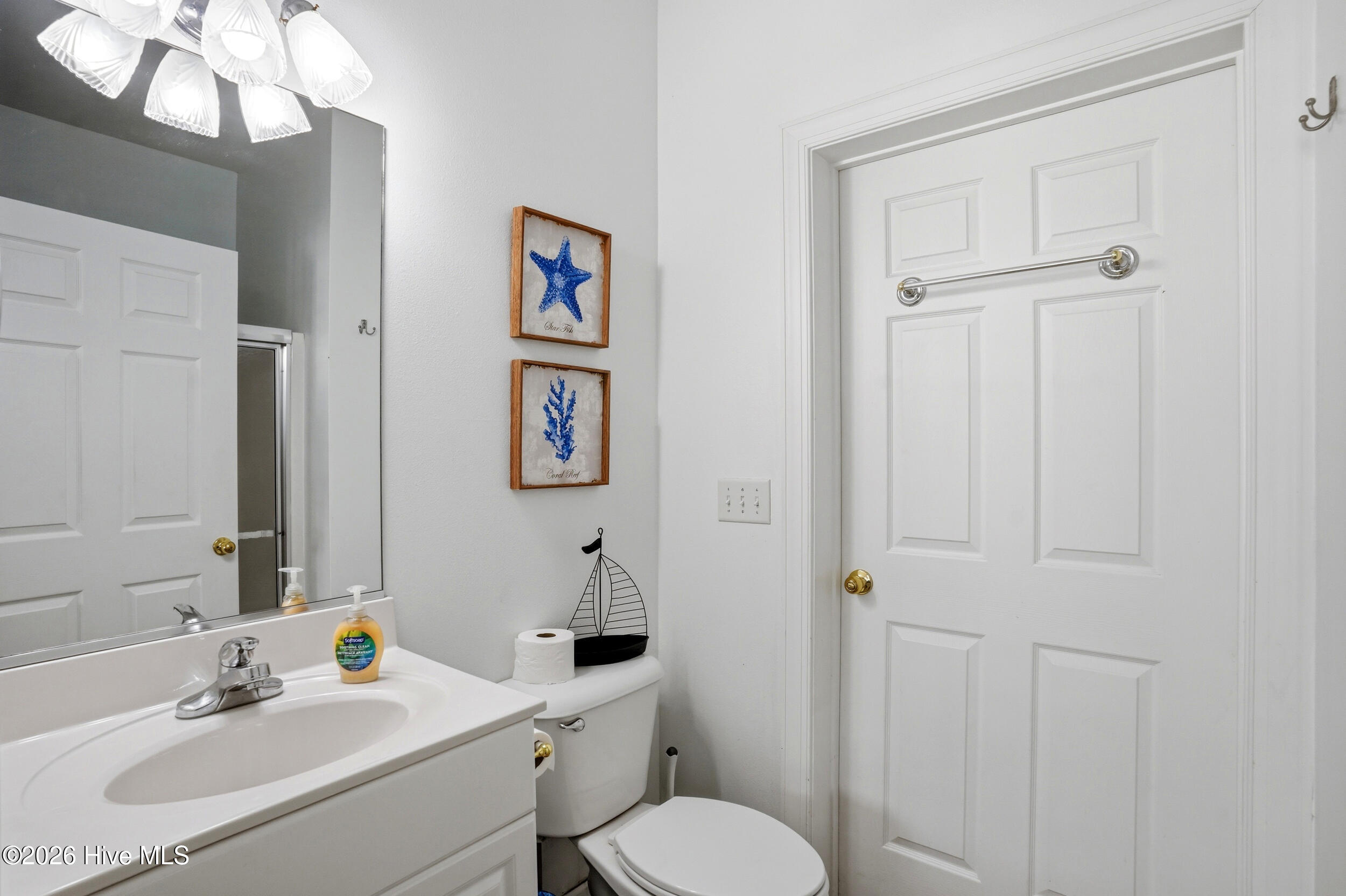 100567598 | Photo 28