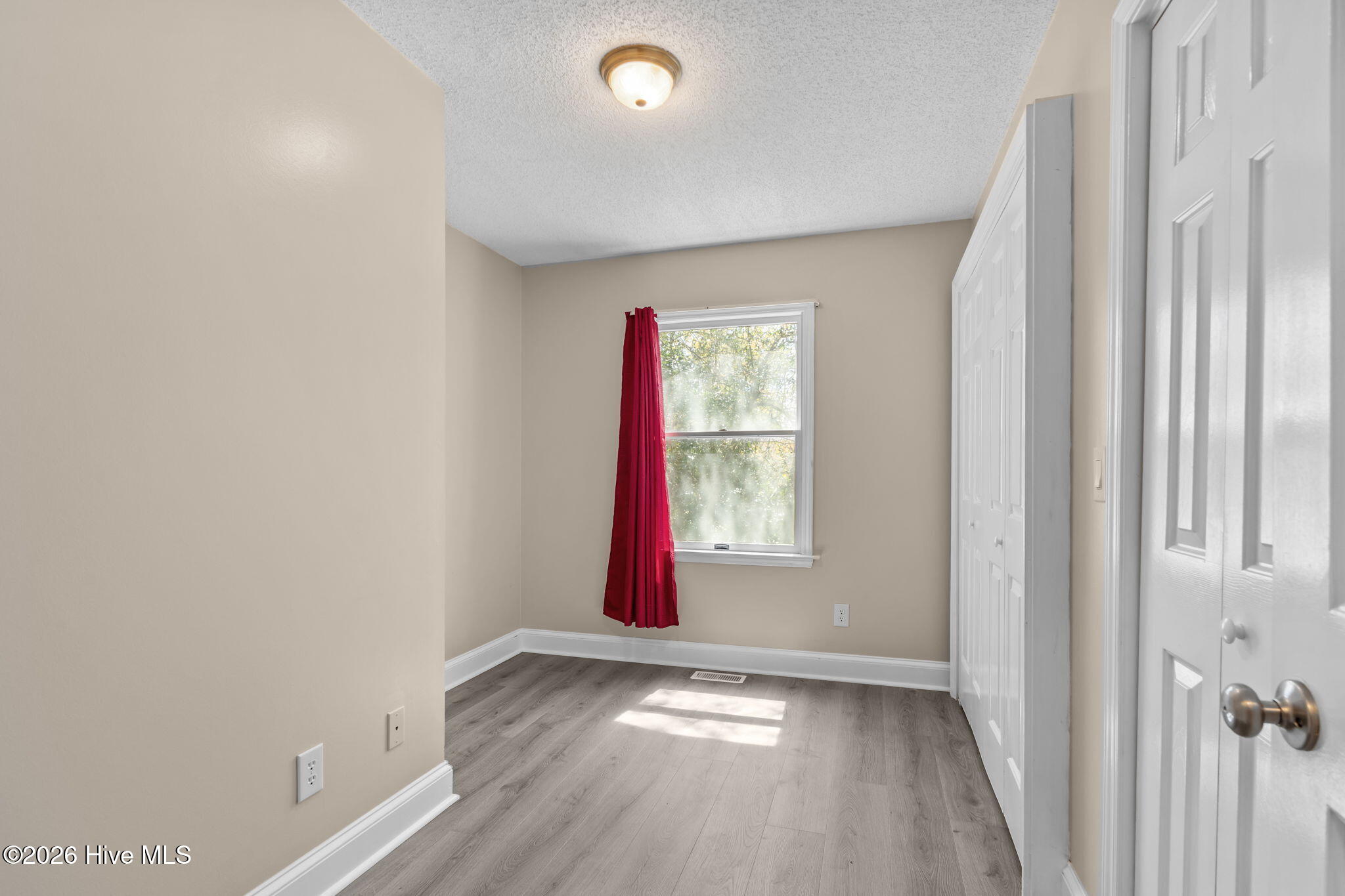 100566474 | Photo 39