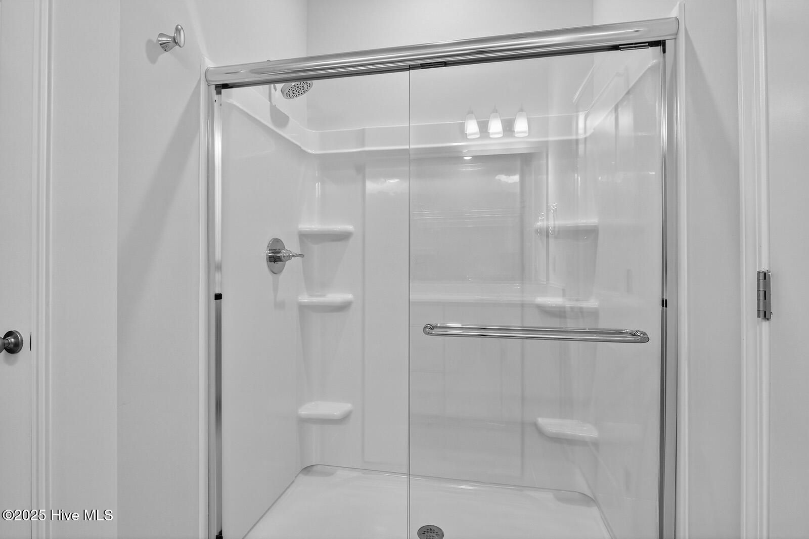 100538144 | Photo 16