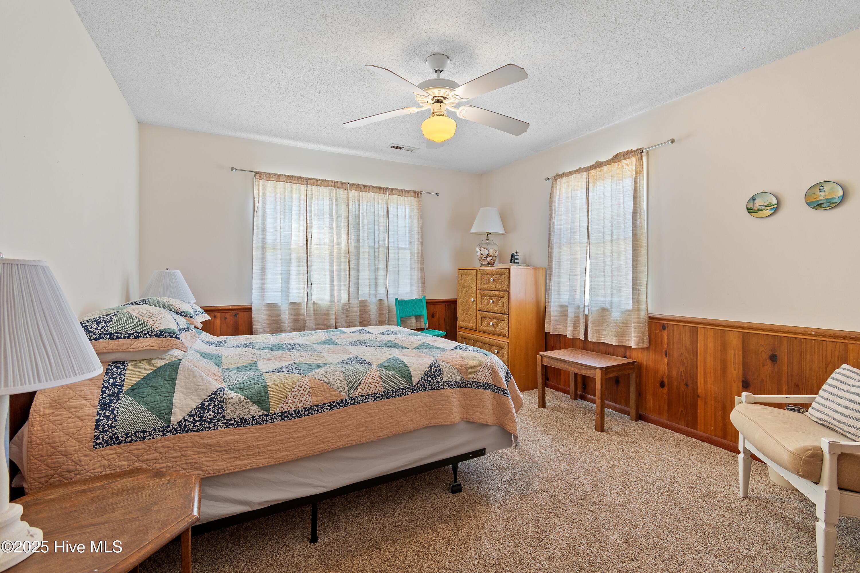 100497729 | Photo 25