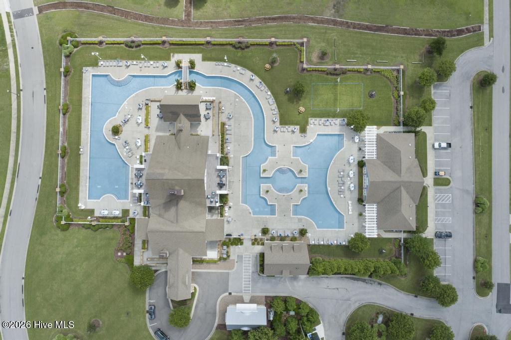 100569844 | Photo 69