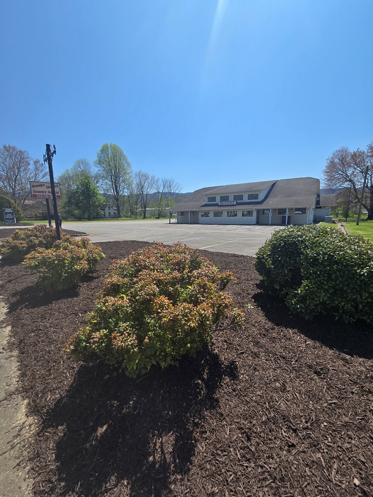 Exterior photo of 358 Main Street, Andrews, NC 28901. MLS: 98543632