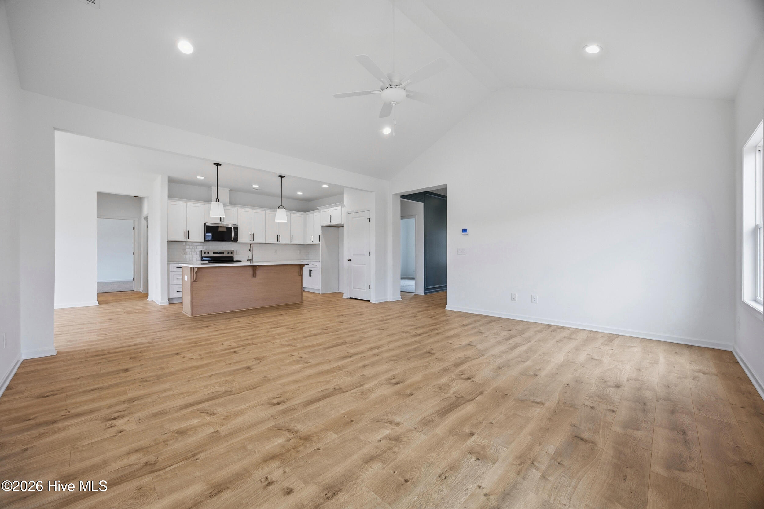 306 Riva Ridge, Burgaw, NC 28425 – photo 7: Living Room 3