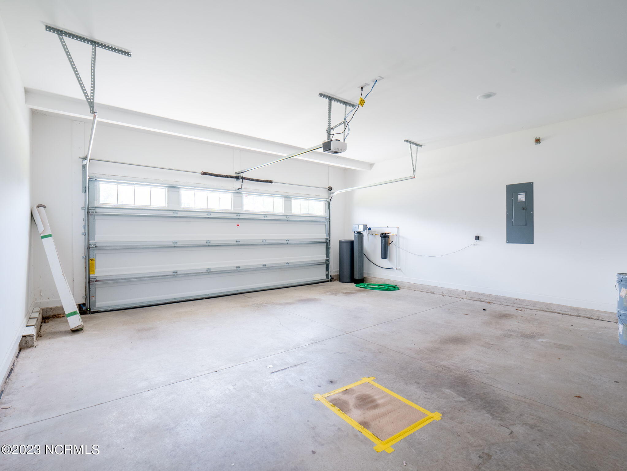 100550664 | Photo 38