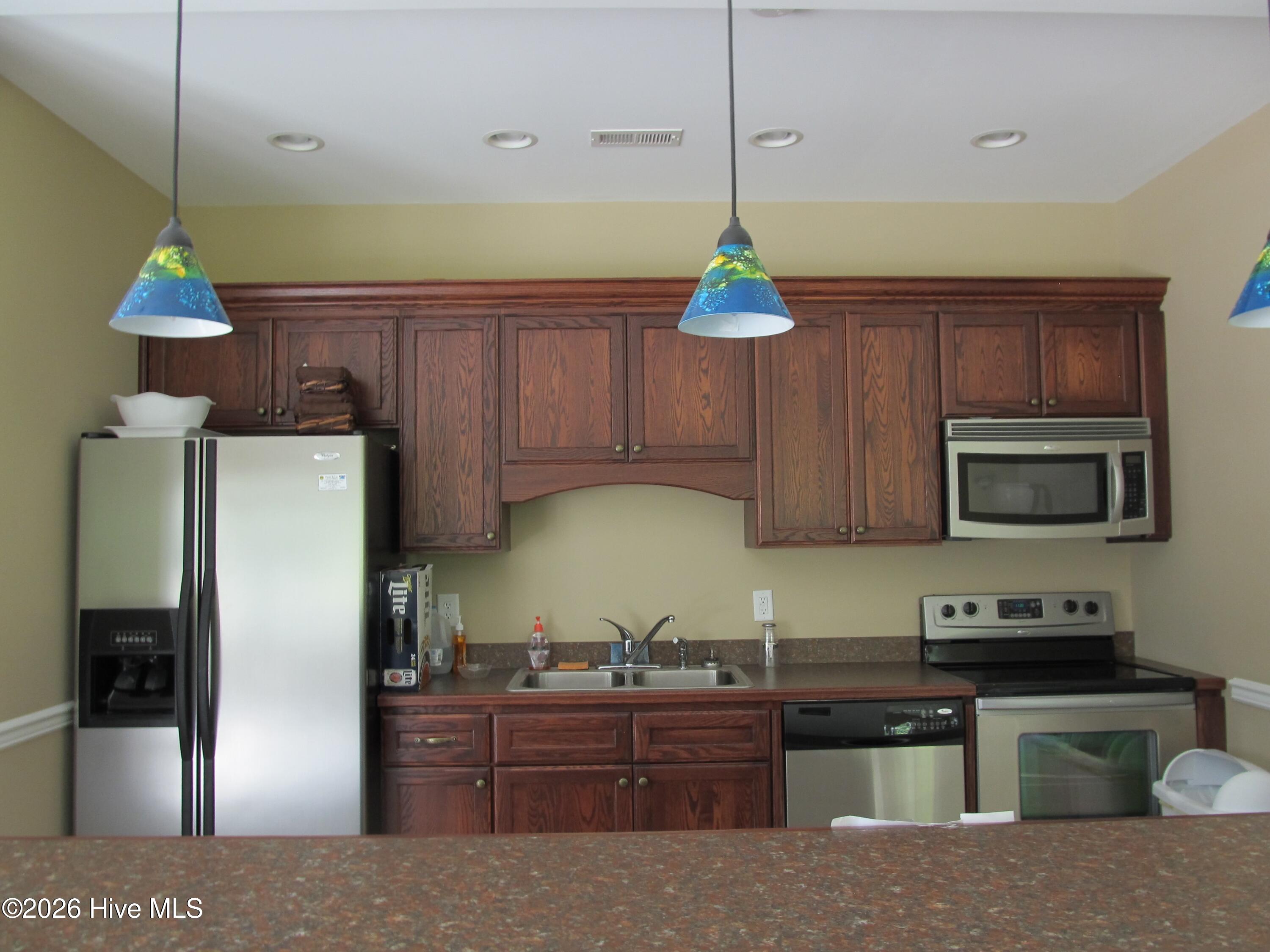 CLUBHOUSE KITCHEN