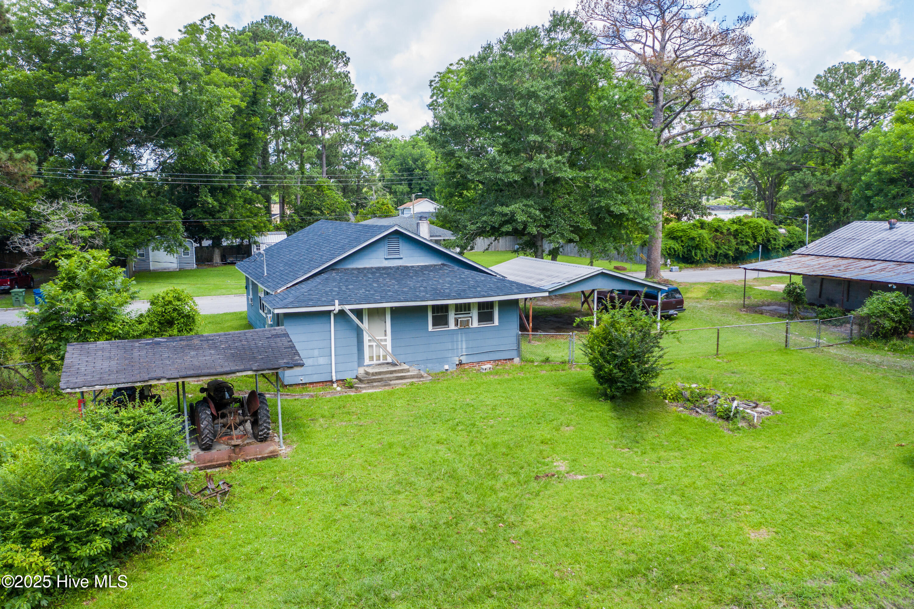 100514689 | Photo 32