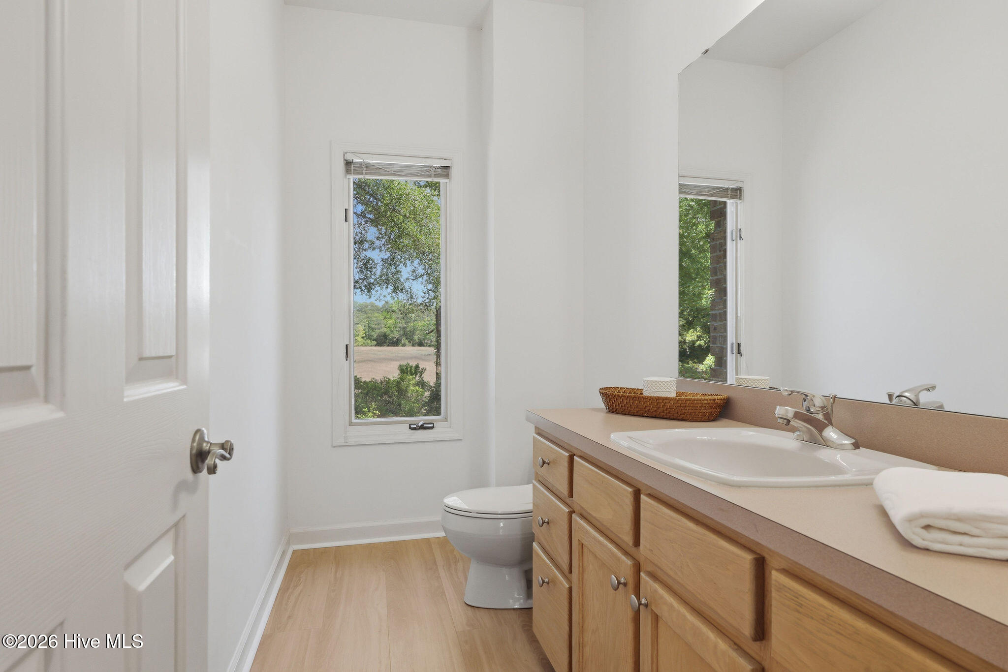 100570378 | Photo 38