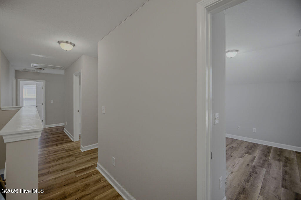 100568501 | Photo 27