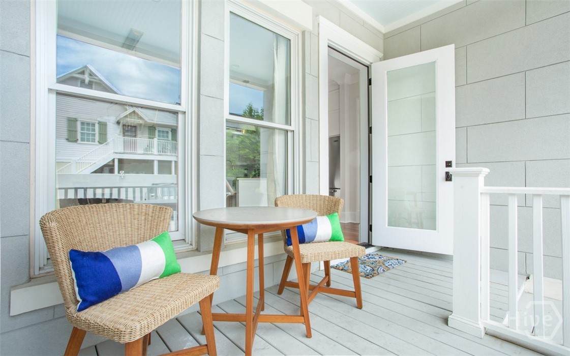 320 E Hall Street, Savannah, GA, 31401