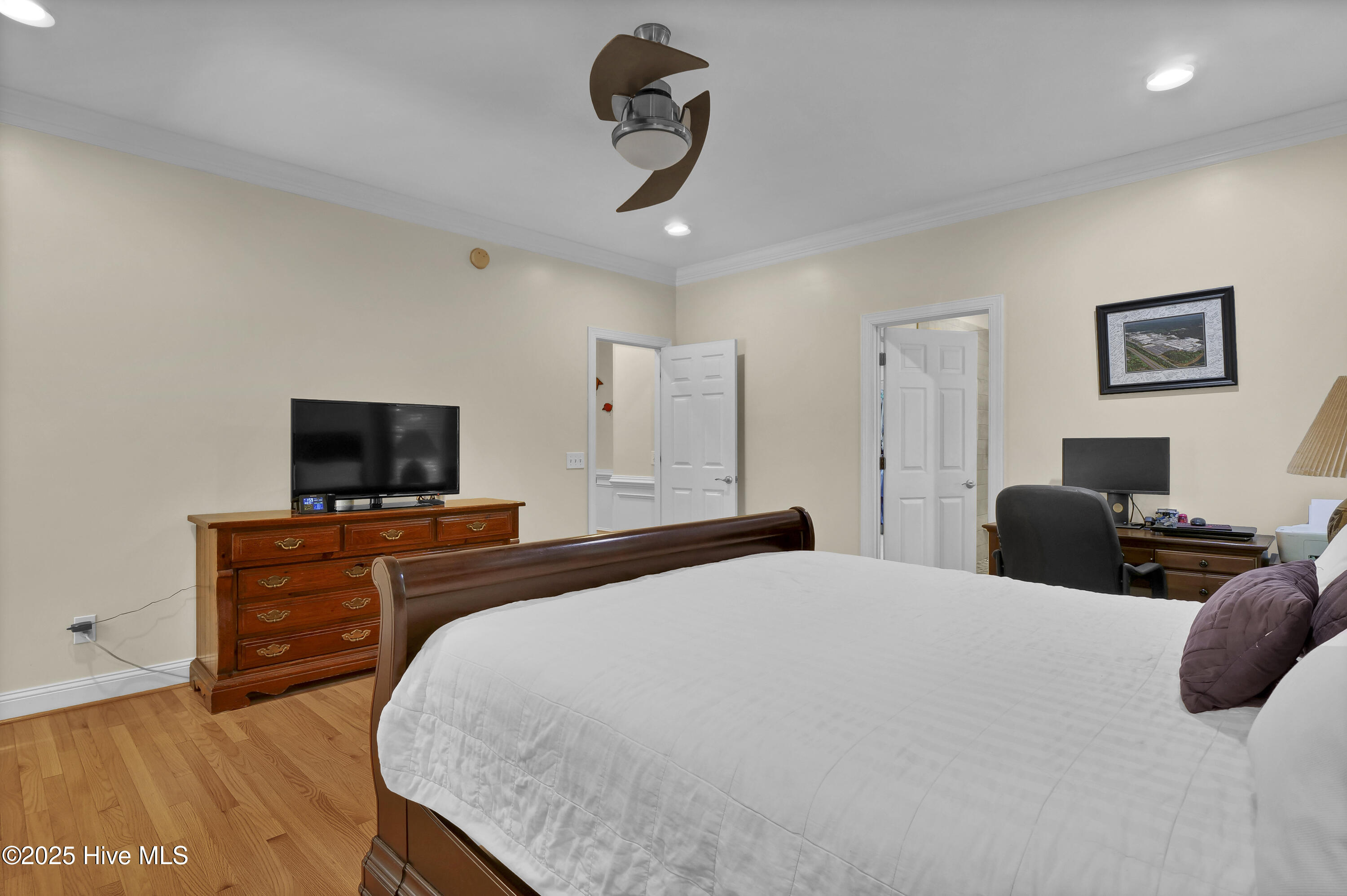 100539062 | Photo 31