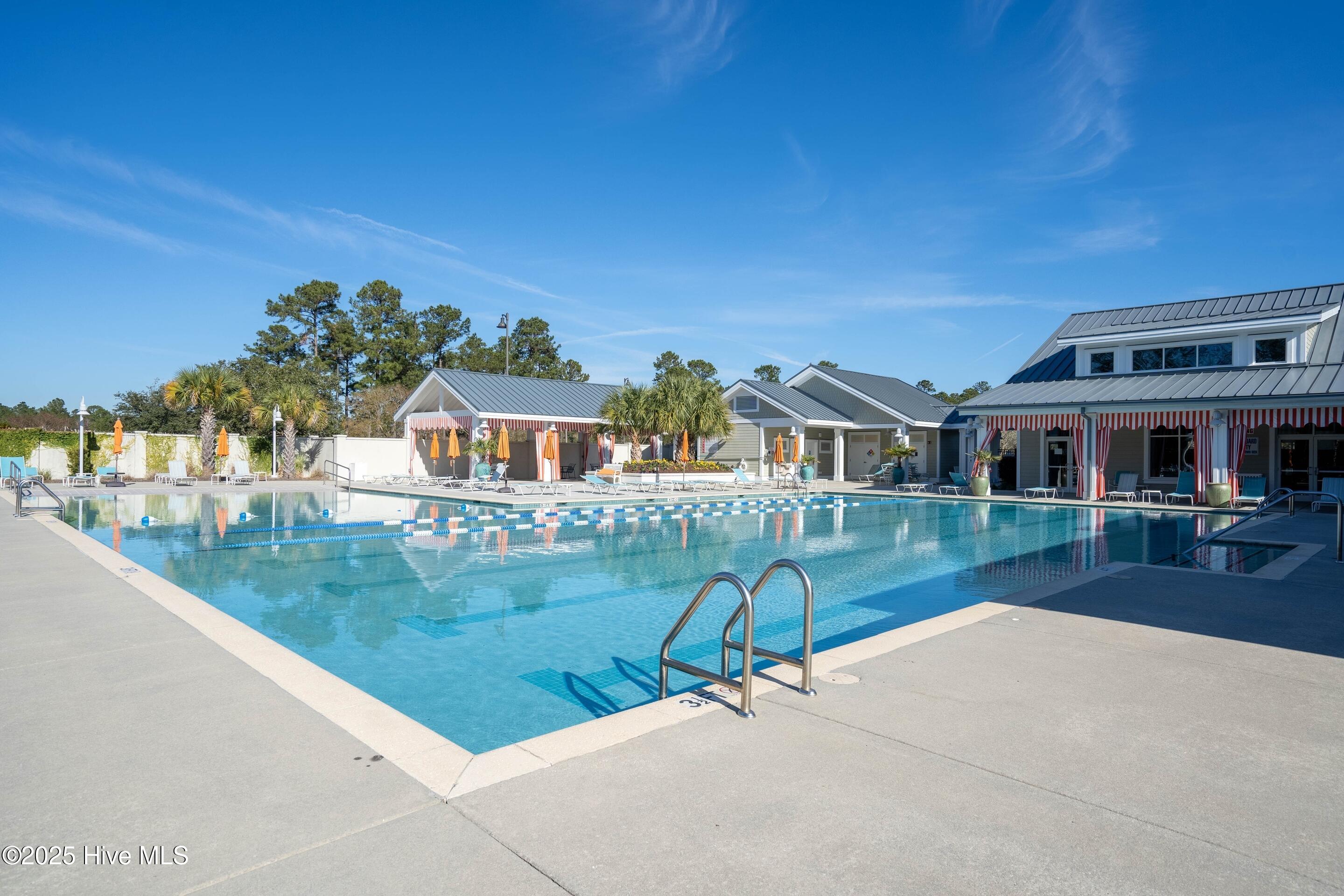 100531261 | Photo 83