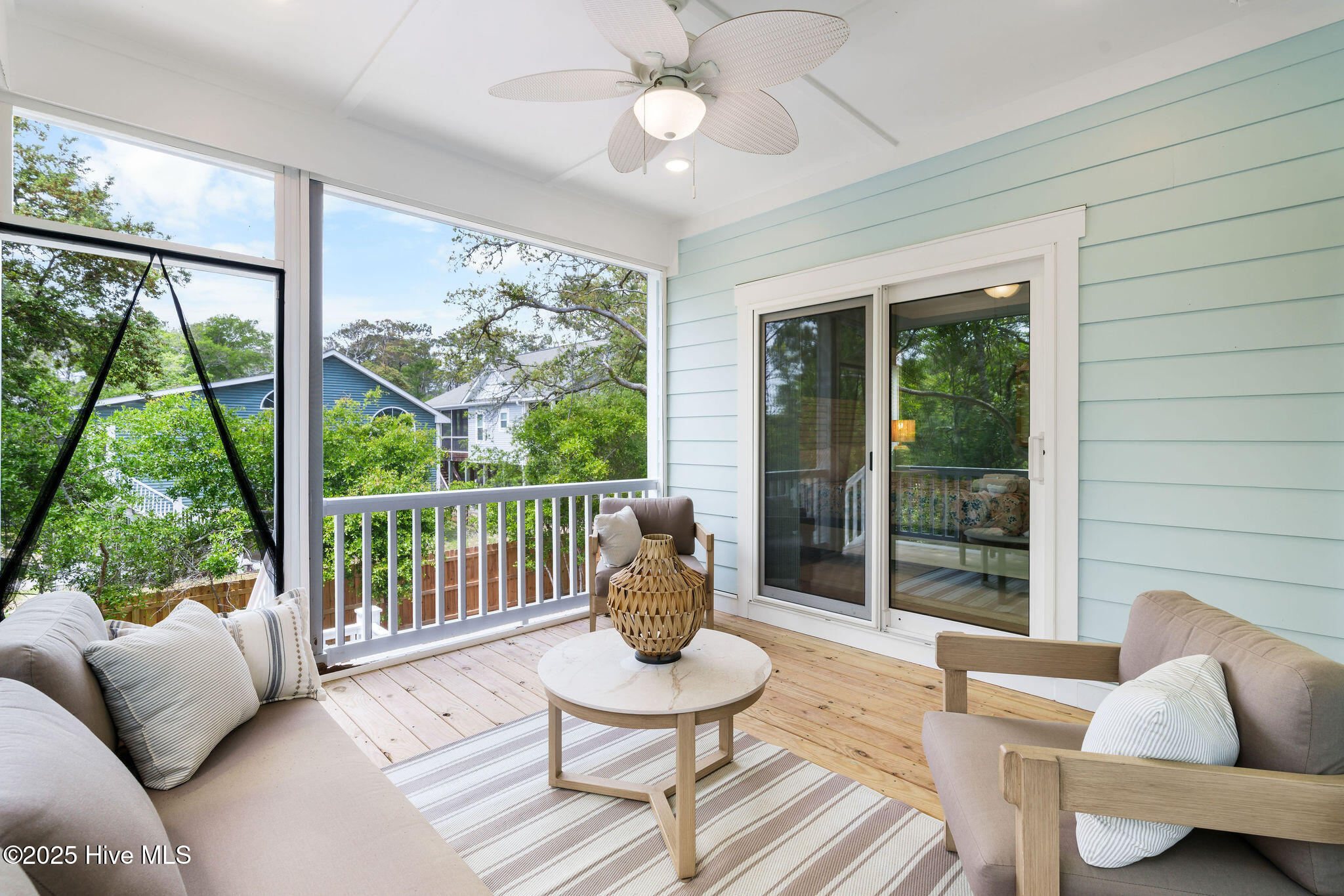 100555658 | Photo 37