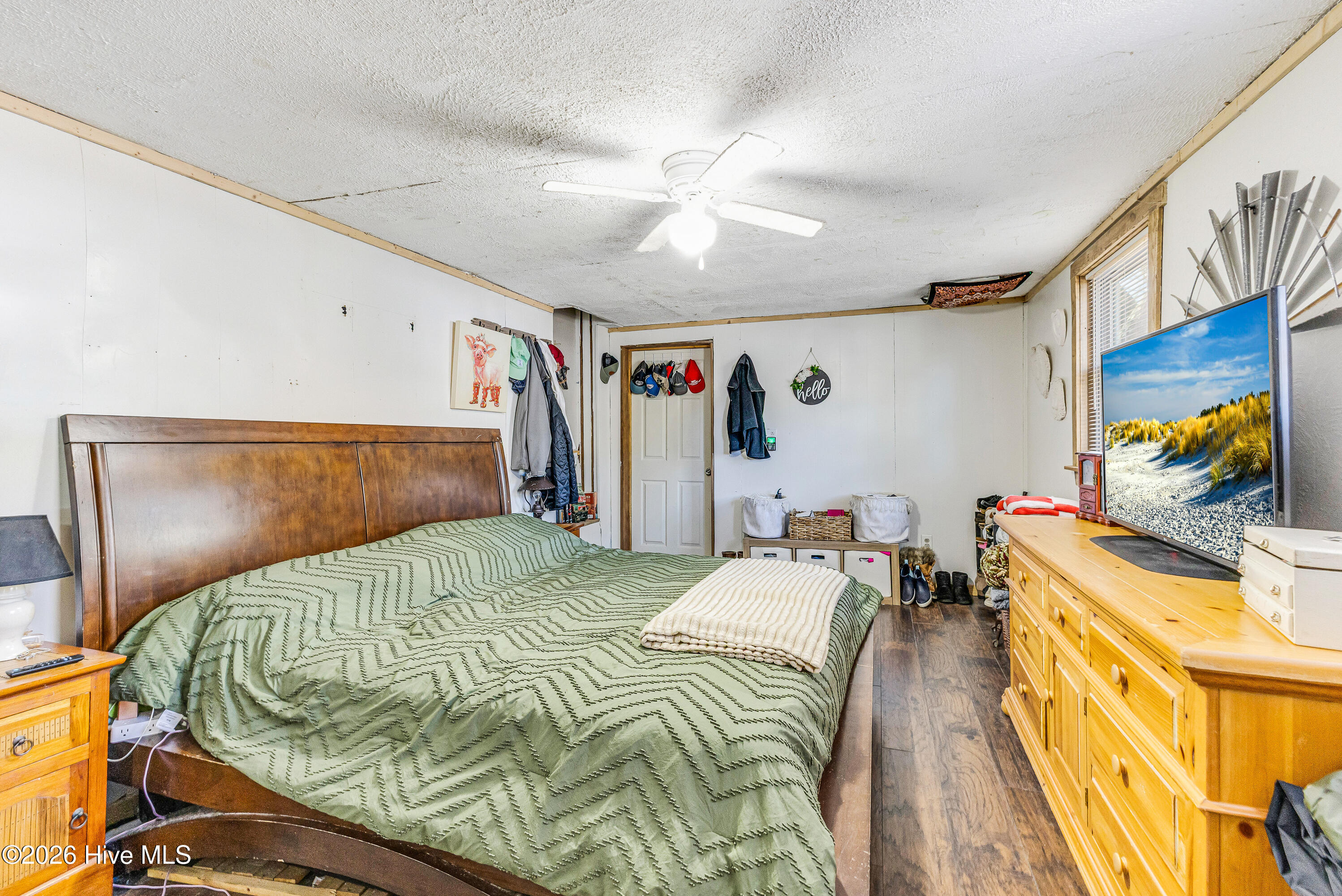 100557479 | Photo 22