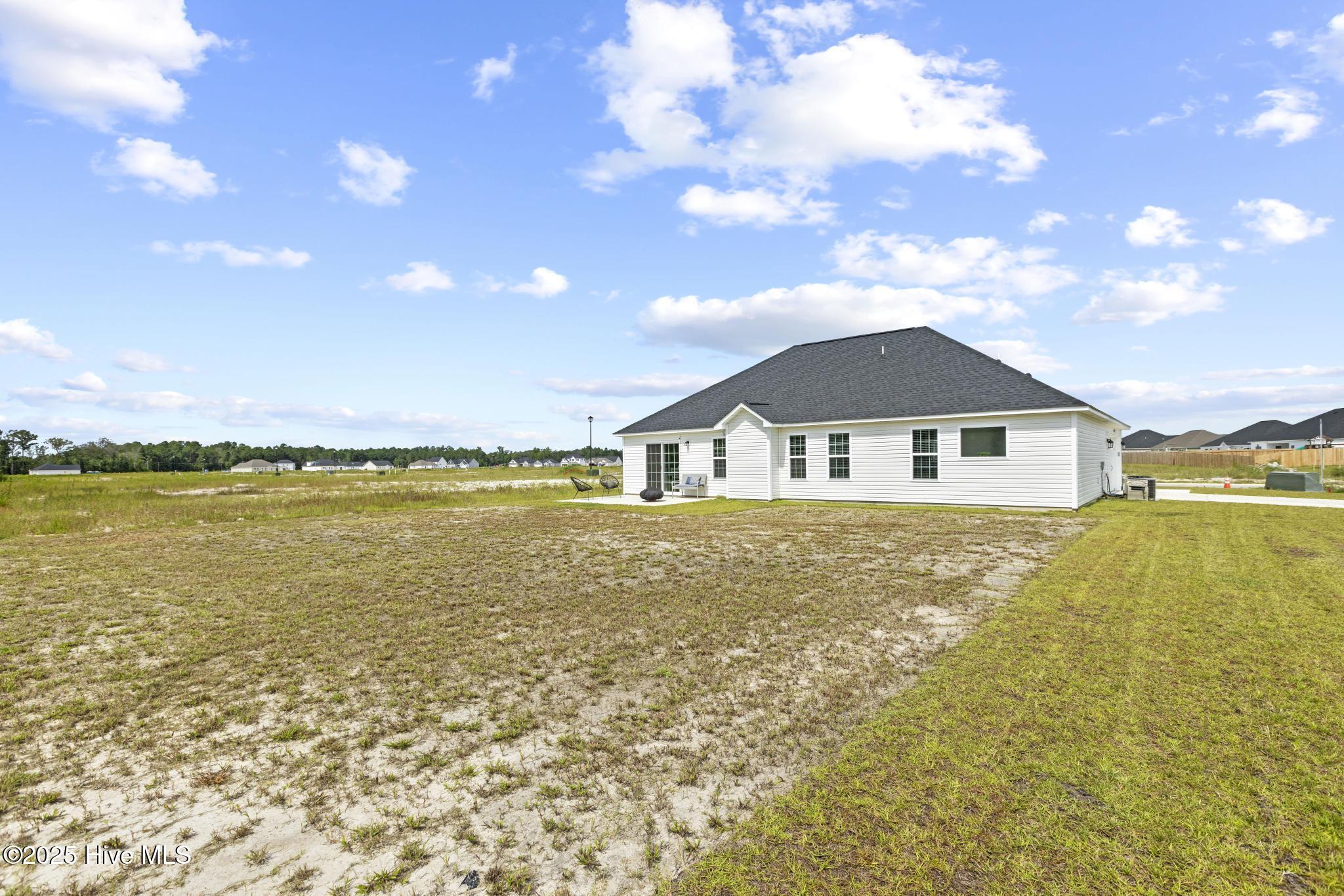 100527988 | Photo 25