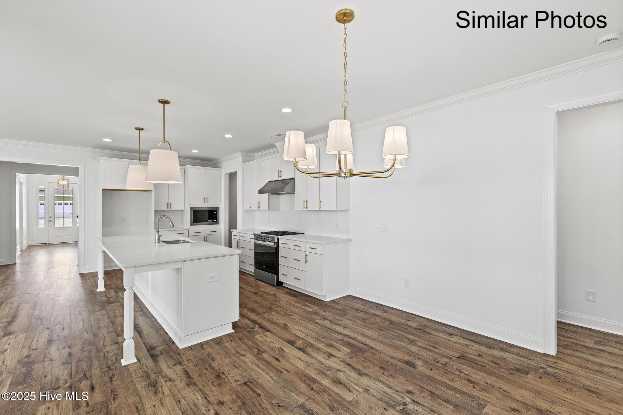 100530024 | Photo 18