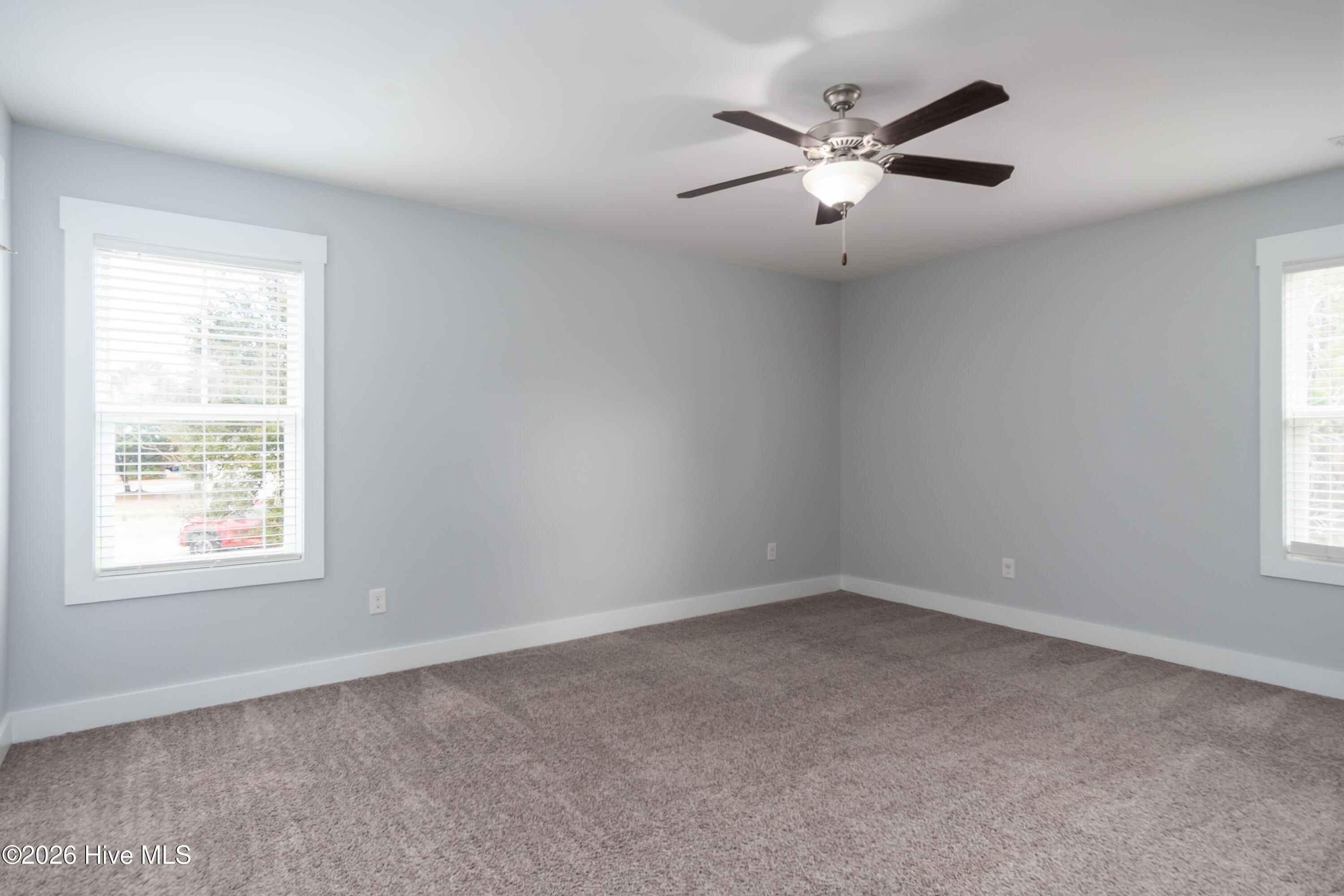 100558497 | Photo 40