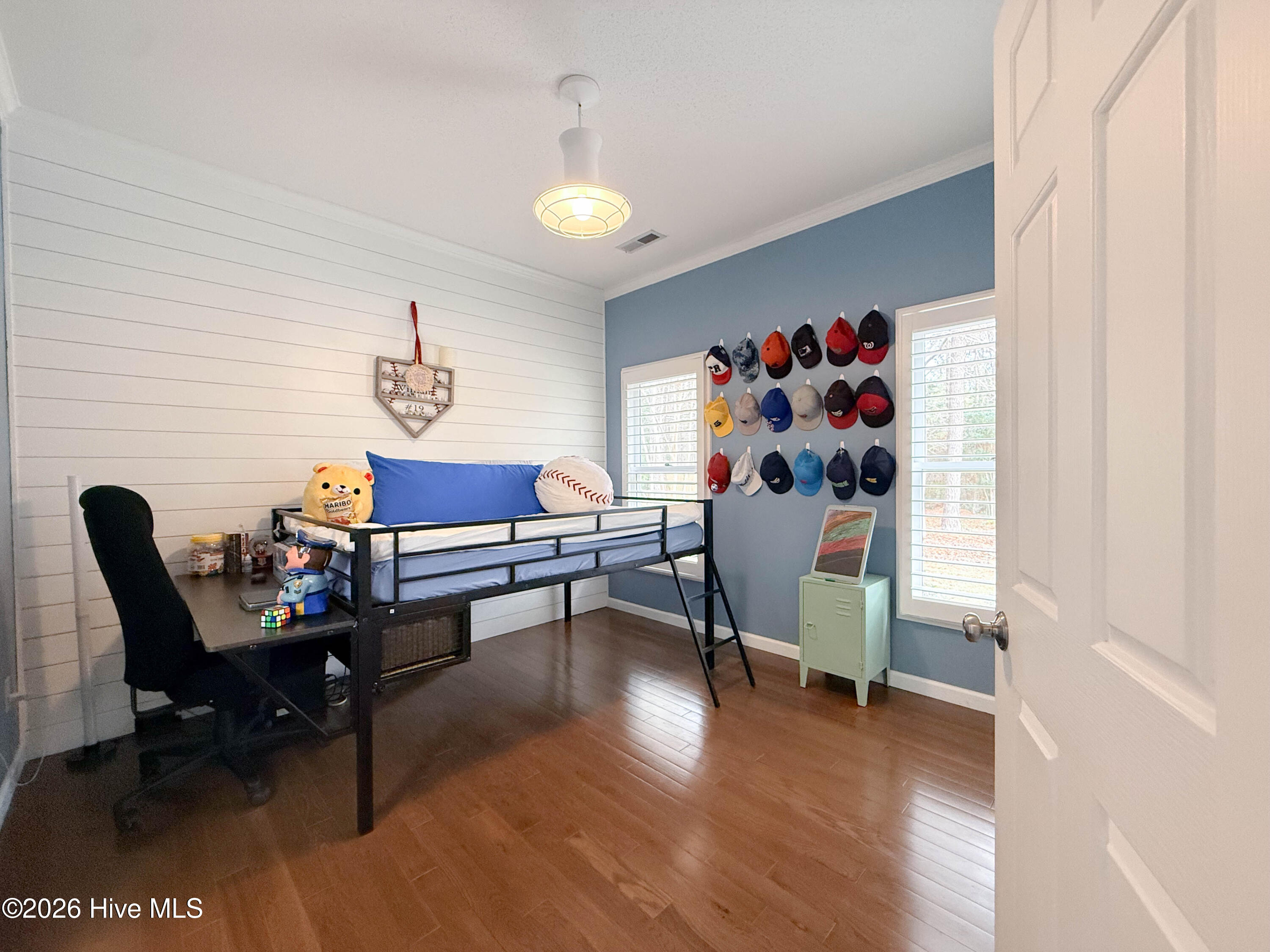 100549521 | Photo 52