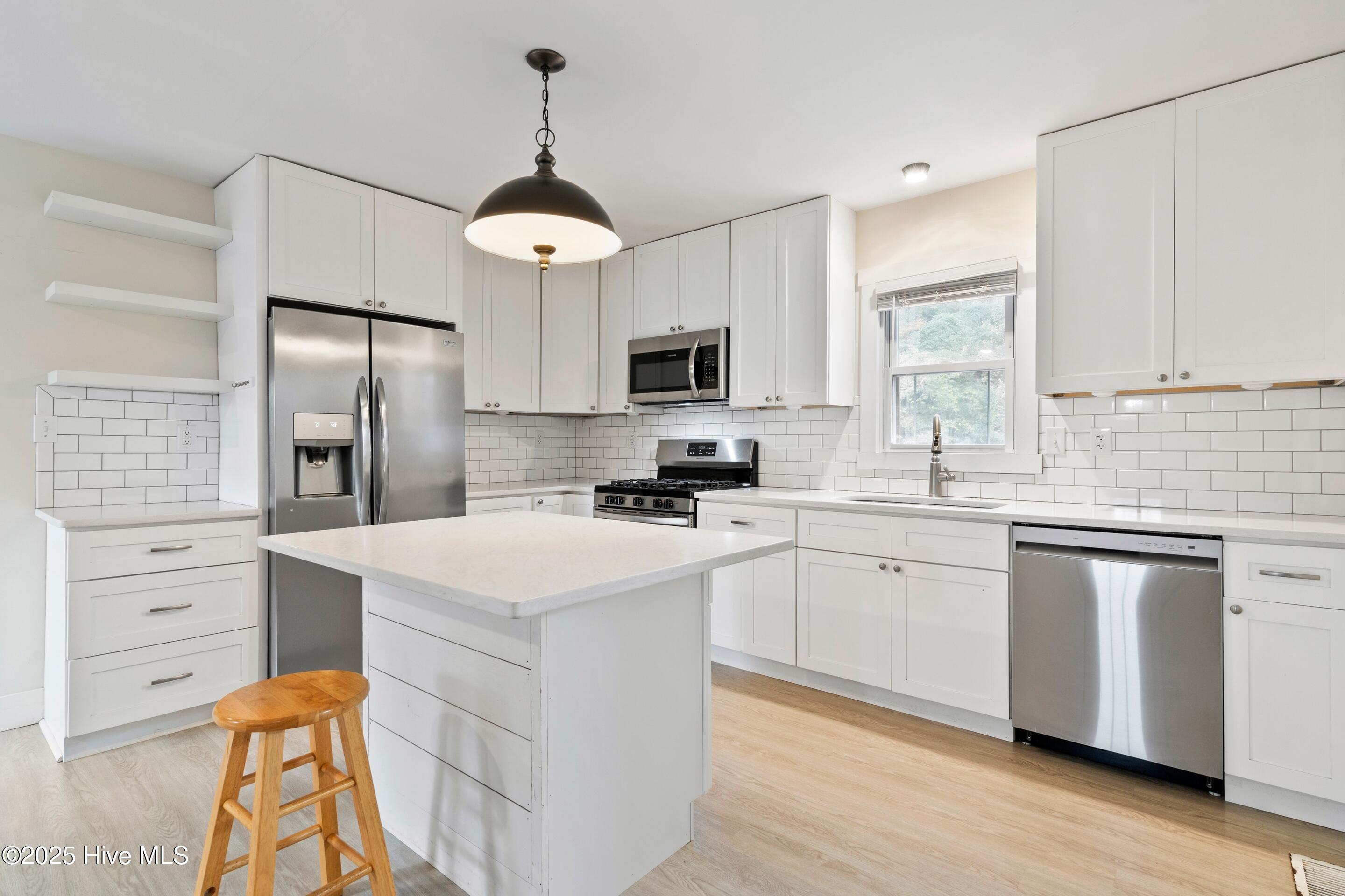 100542682 | Photo 10