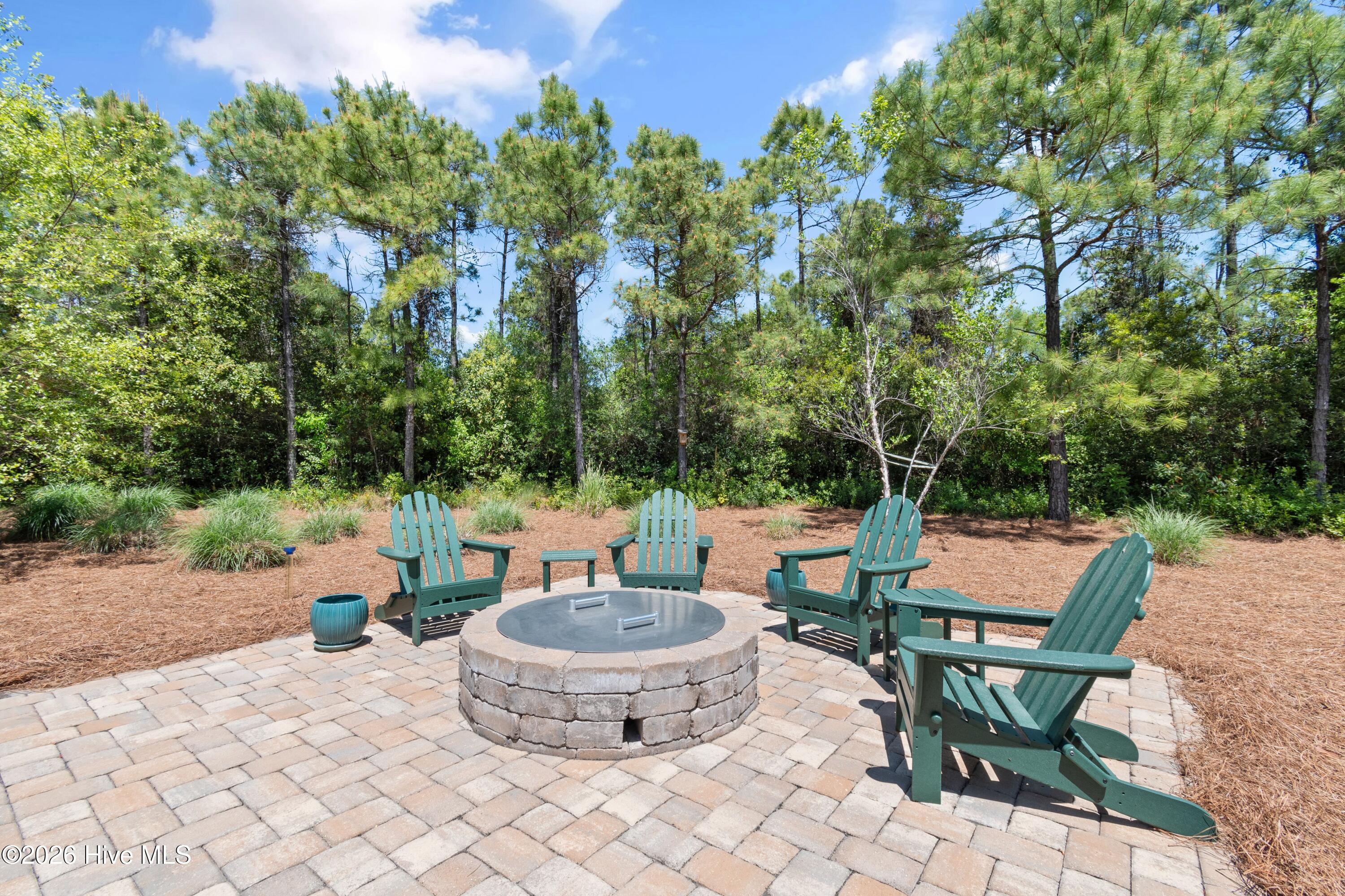 100568990 | Photo 68