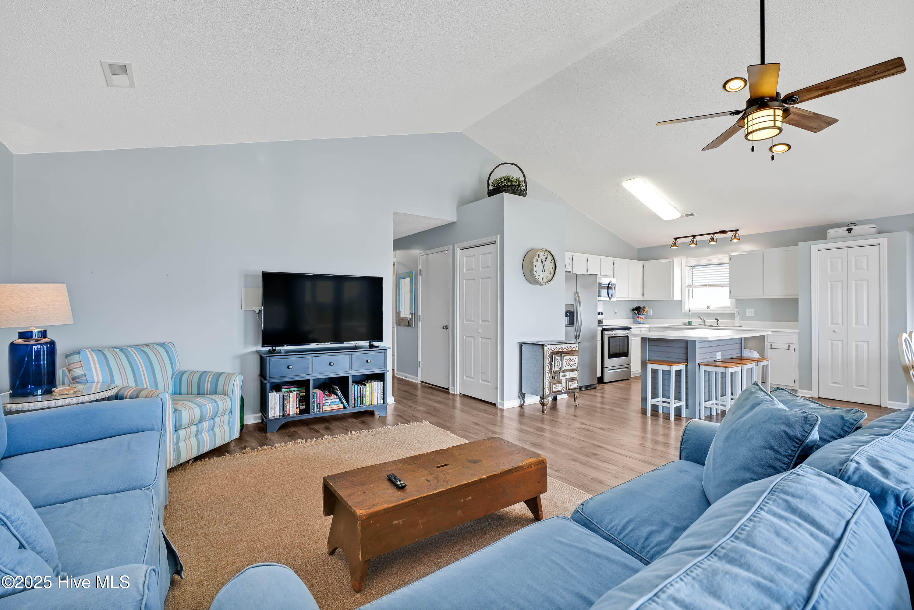 100543456 | Photo 13