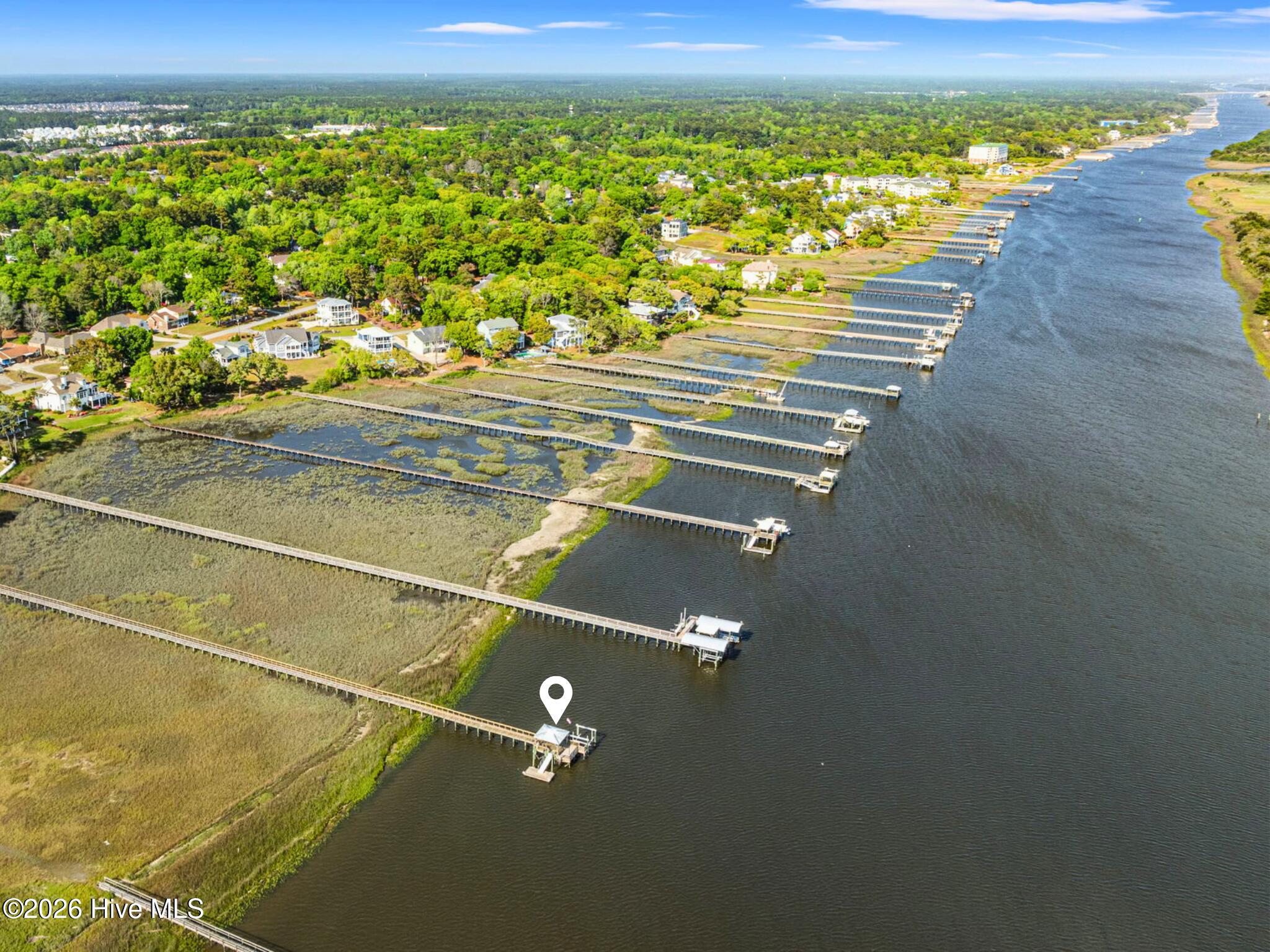 100568629 | Photo 71