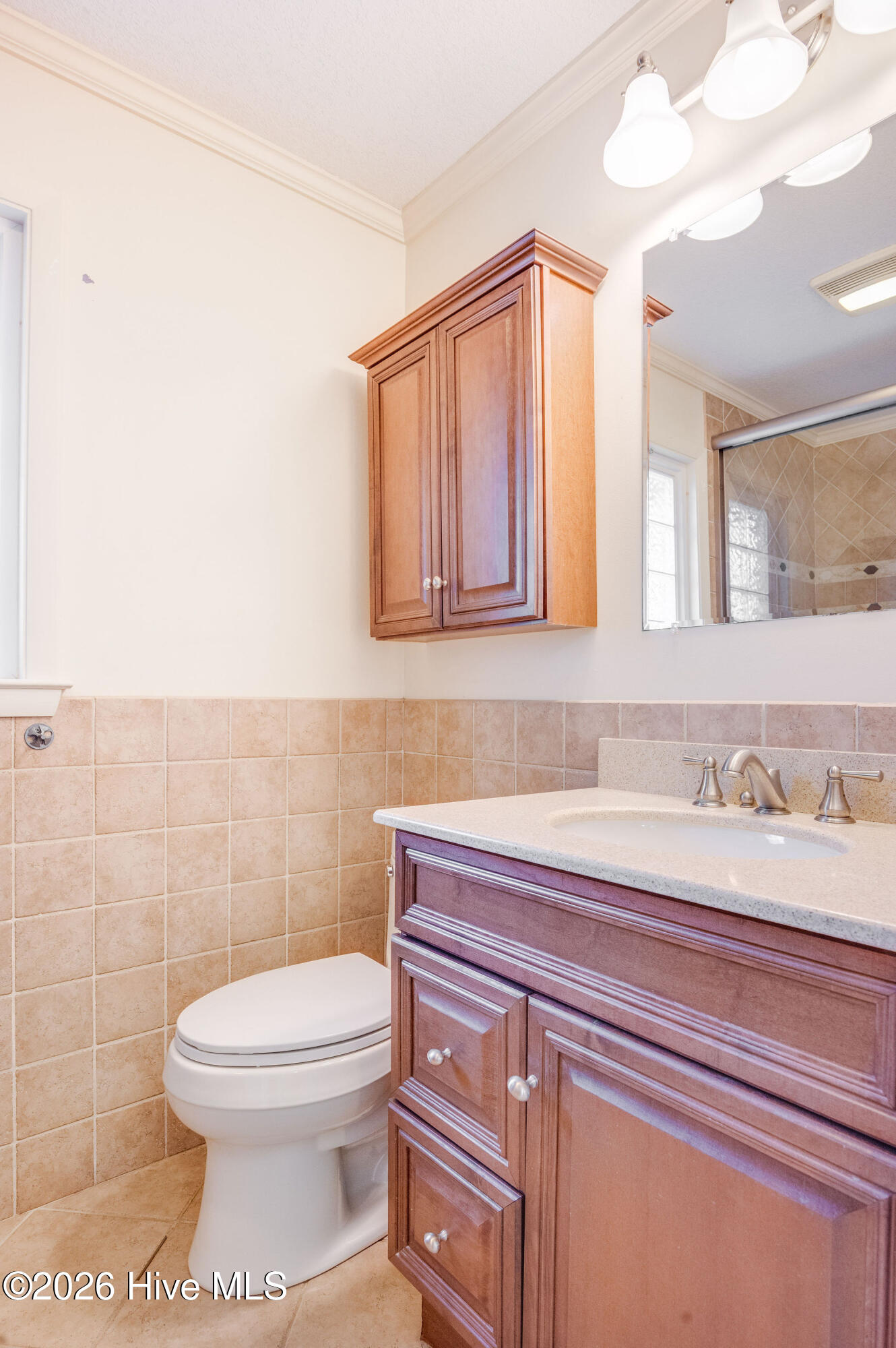 100556602 | Photo 44