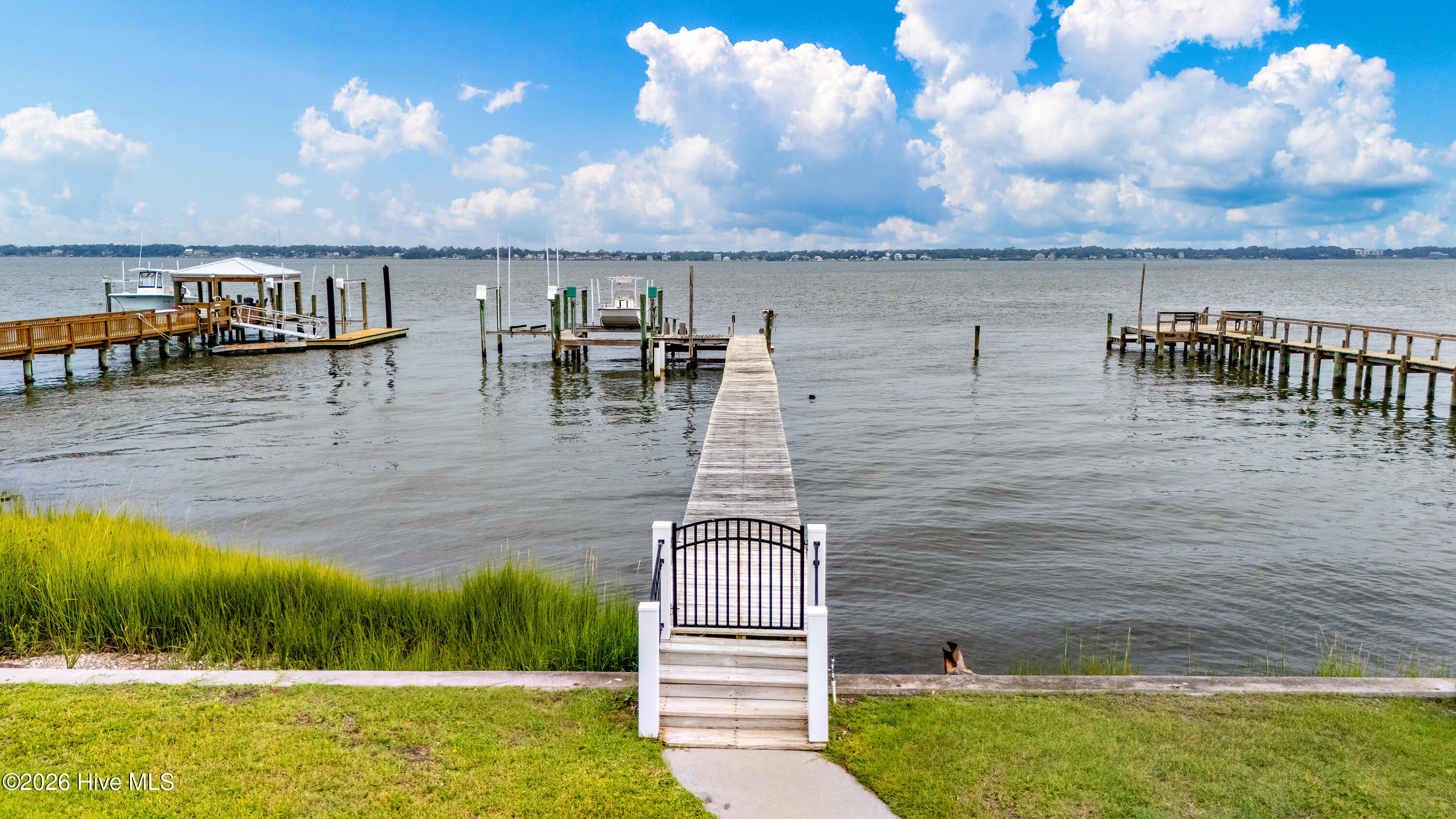 102 Shoreline Drive,Atlantic Beach