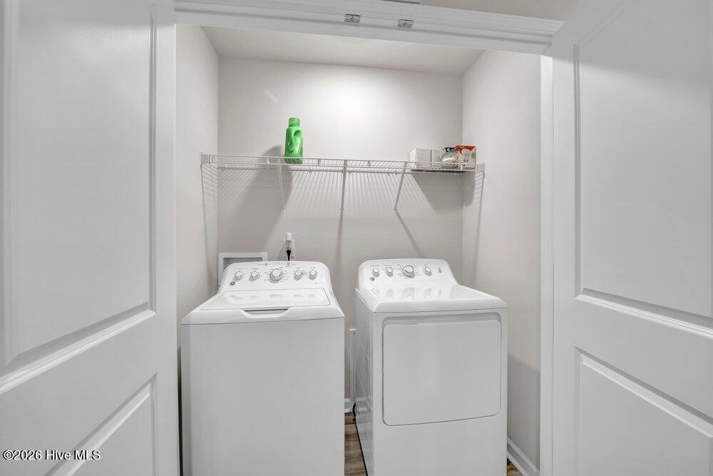 100552961 | Photo 24