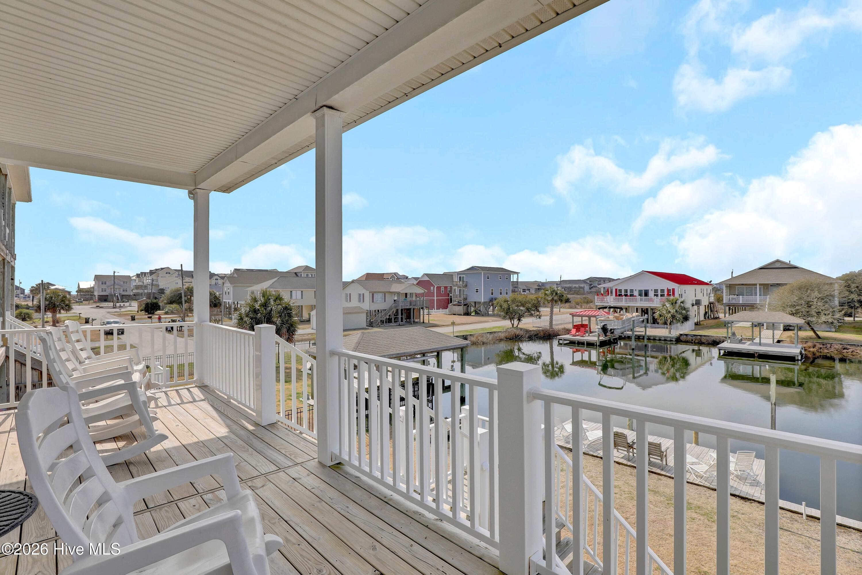 1017 1st Street, Surf City, NC, 28445