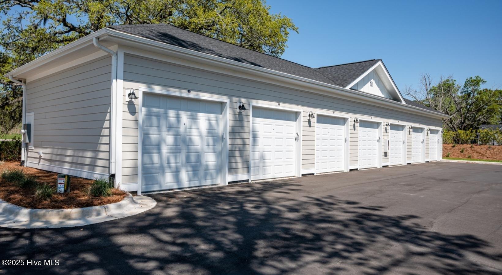 100551833 | Photo 19